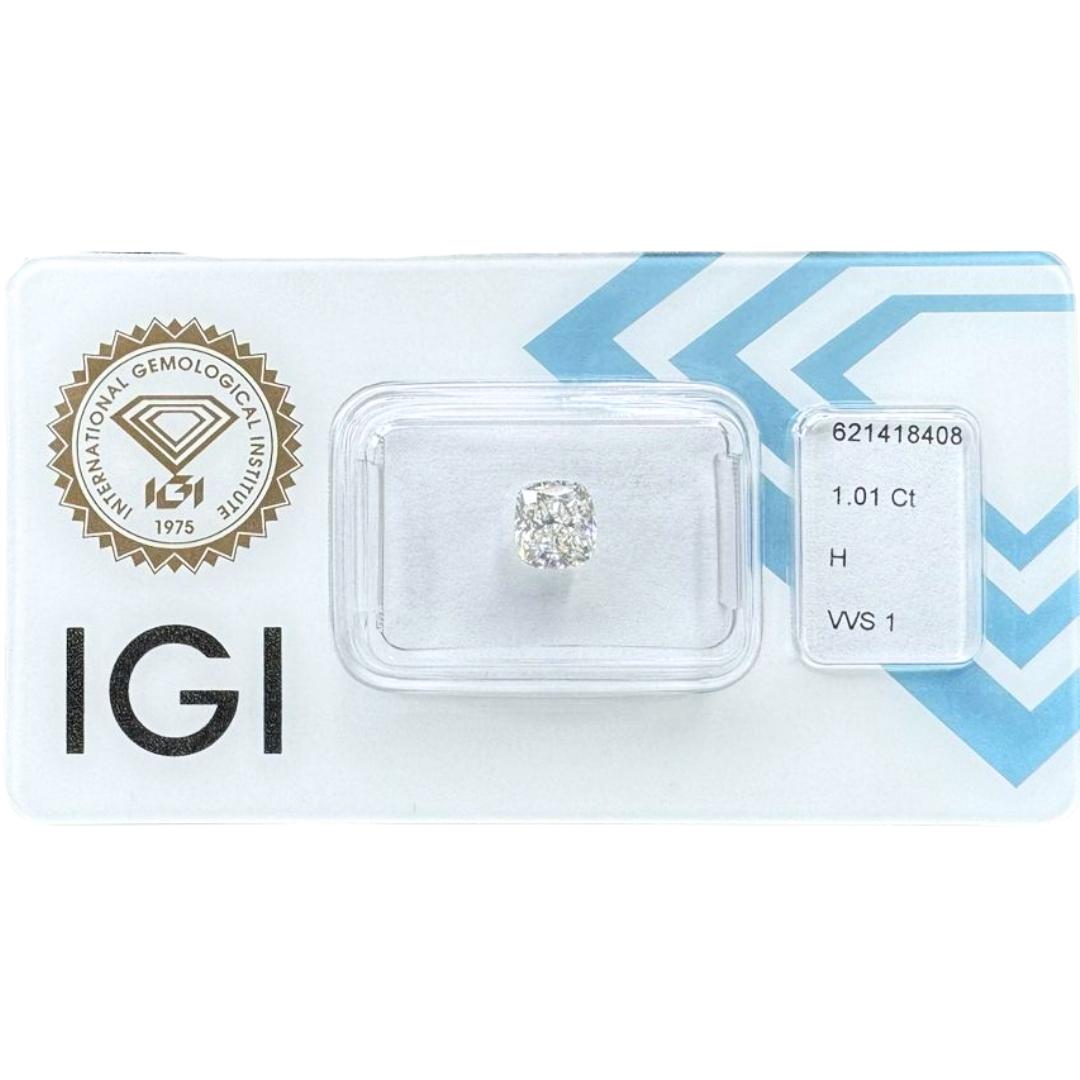 Magnifique diamant naturel taille idéale 1pc/1,01 ct - certifié IGI

Un superbe diamant carré de 1,01 carat de taille coussin, qui met en valeur la beauté et l'éclat du diamant. Ce diamant de taille idéale est certifié IGI, ce qui garantit son