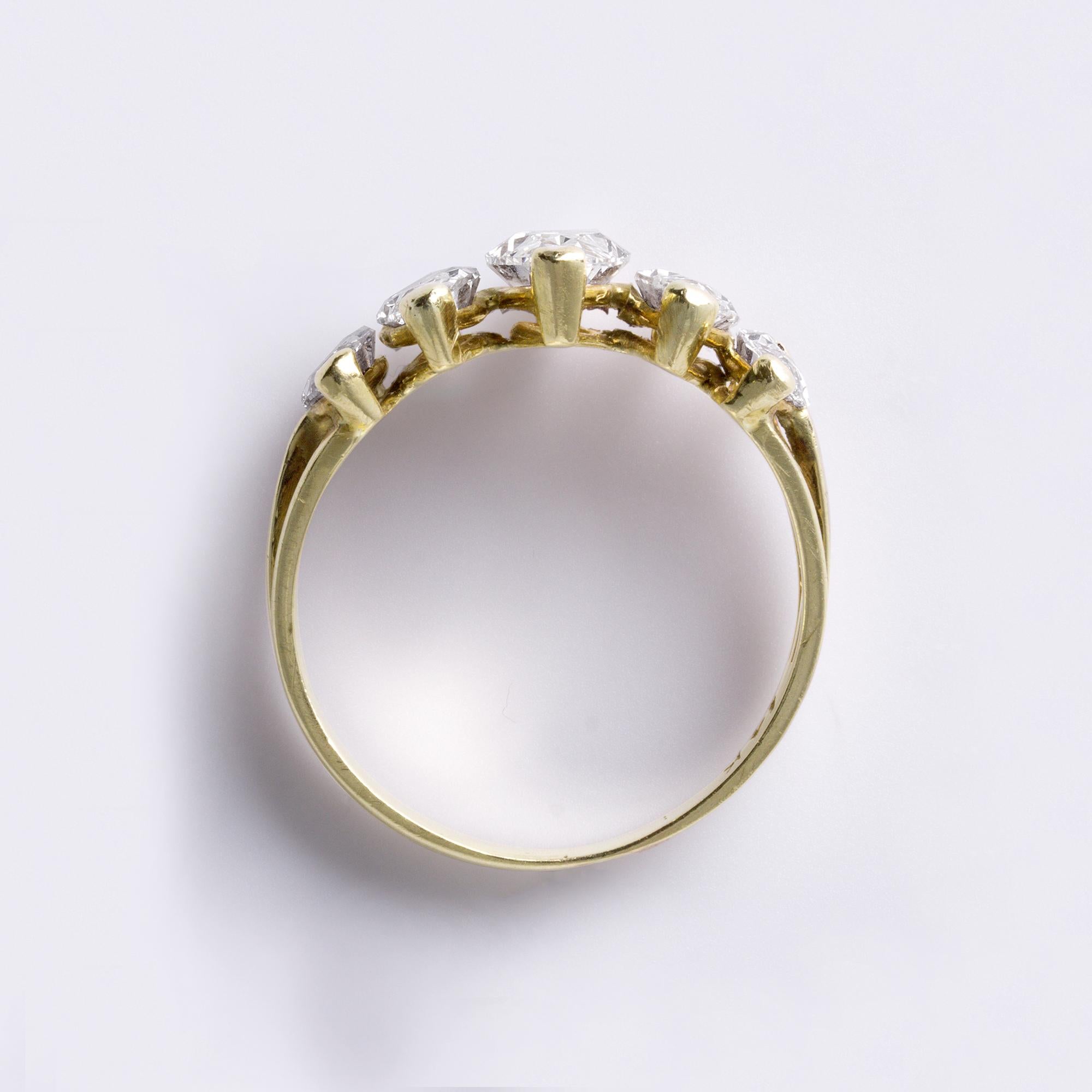 Taille Marquise Superbe bague avec diamant marquise de 2 carats  Bague vintage à 5 pierres  Or jaune 14K en vente