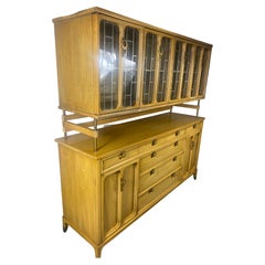 Retro Stunning 2-piece modernist cabinet by William Hinn for White Fine Furniture