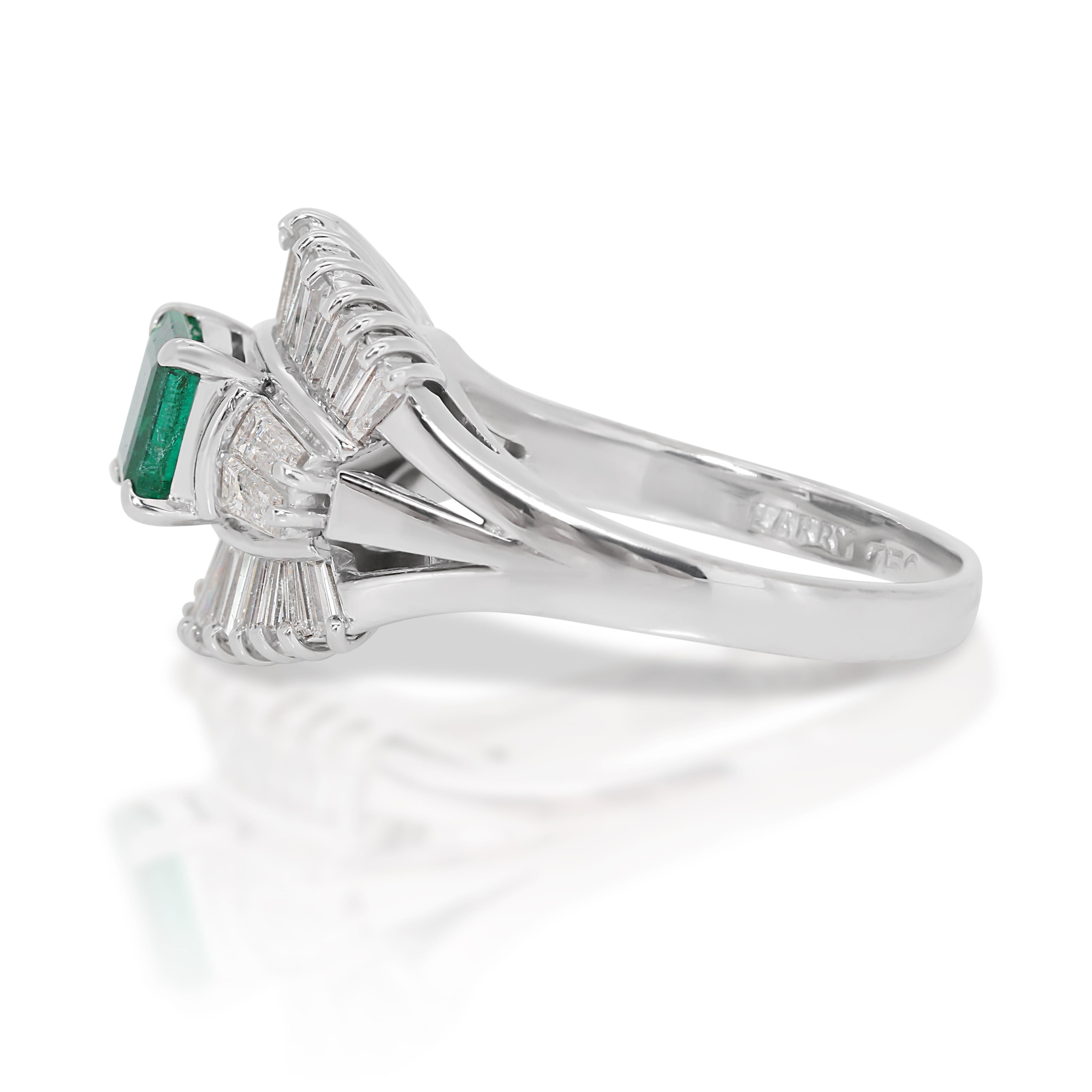 Stunning 2.08ct Emerald and Diamonds Halo Ring in 18k White Gold - IGI Certified For Sale 2
