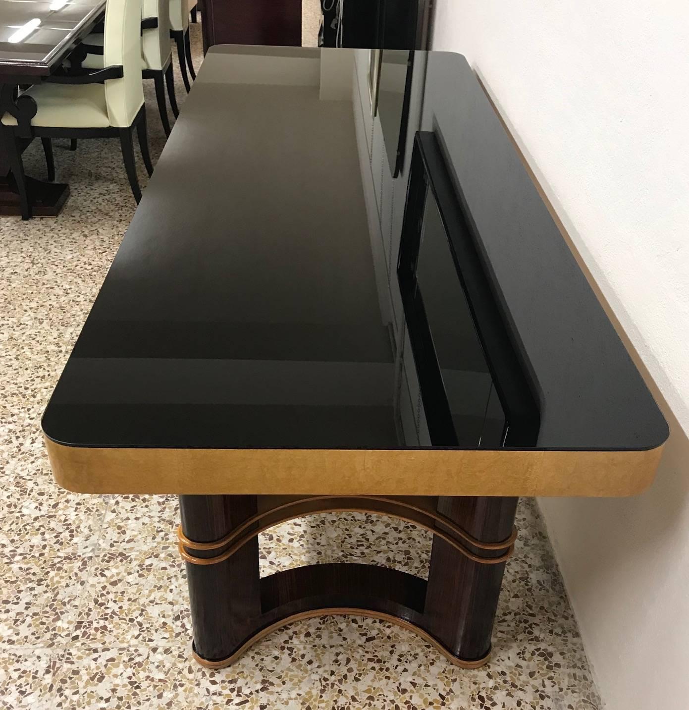 Italian Stunning 20th Century Art Deco Dining Table