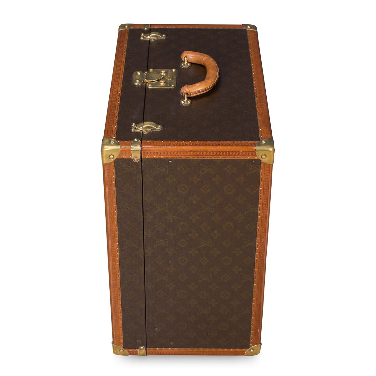 Stunning 20th Century Louis Vuitton Hat Case, circa 1950 In Good Condition In Royal Tunbridge Wells, Kent