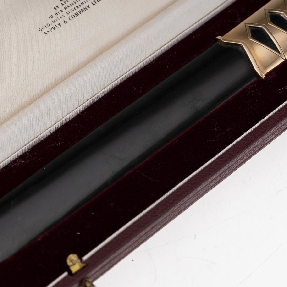 Atemberaubender Brieföffner aus 9 Karat Gold und Nephrit von Asprey & Co aus dem 20. Jahrhundert, London um 1971 im Angebot 9