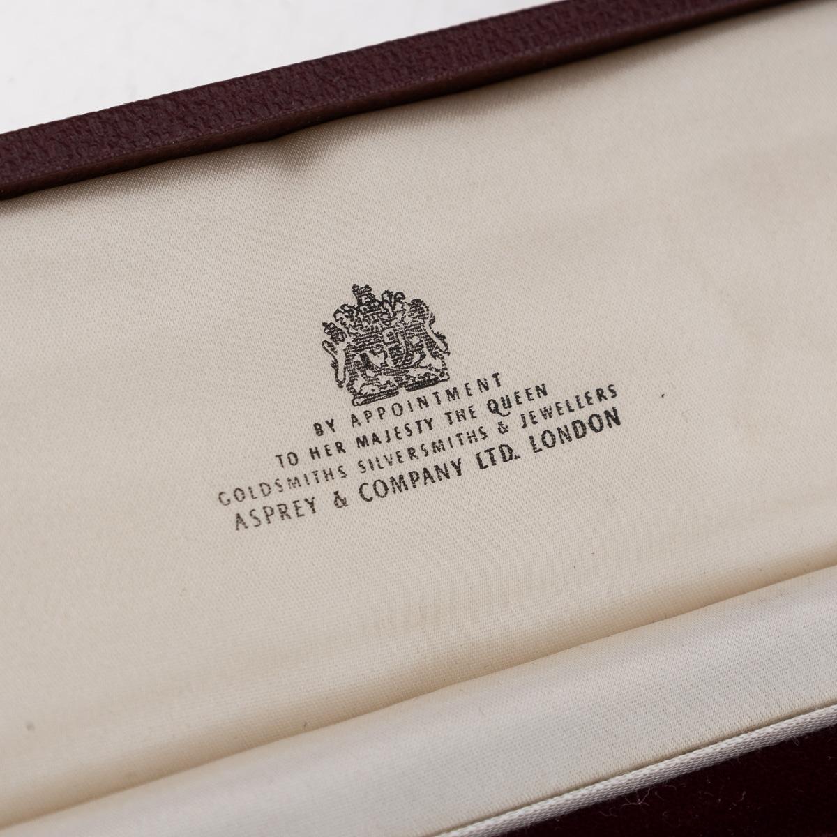 Atemberaubender Brieföffner aus 9 Karat Gold und Nephrit von Asprey & Co aus dem 20. Jahrhundert, London um 1971 im Angebot 11