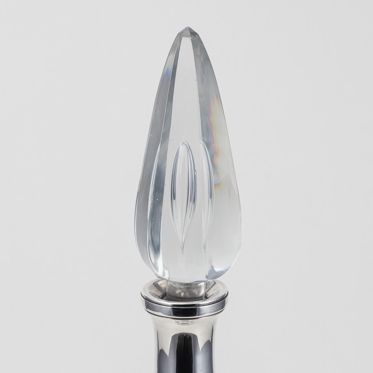 Superbe carafe Art Déco français du 20e siècle en argent massif et cristal de Baccarat c.1920 Bon état - En vente à Royal Tunbridge Wells, Kent