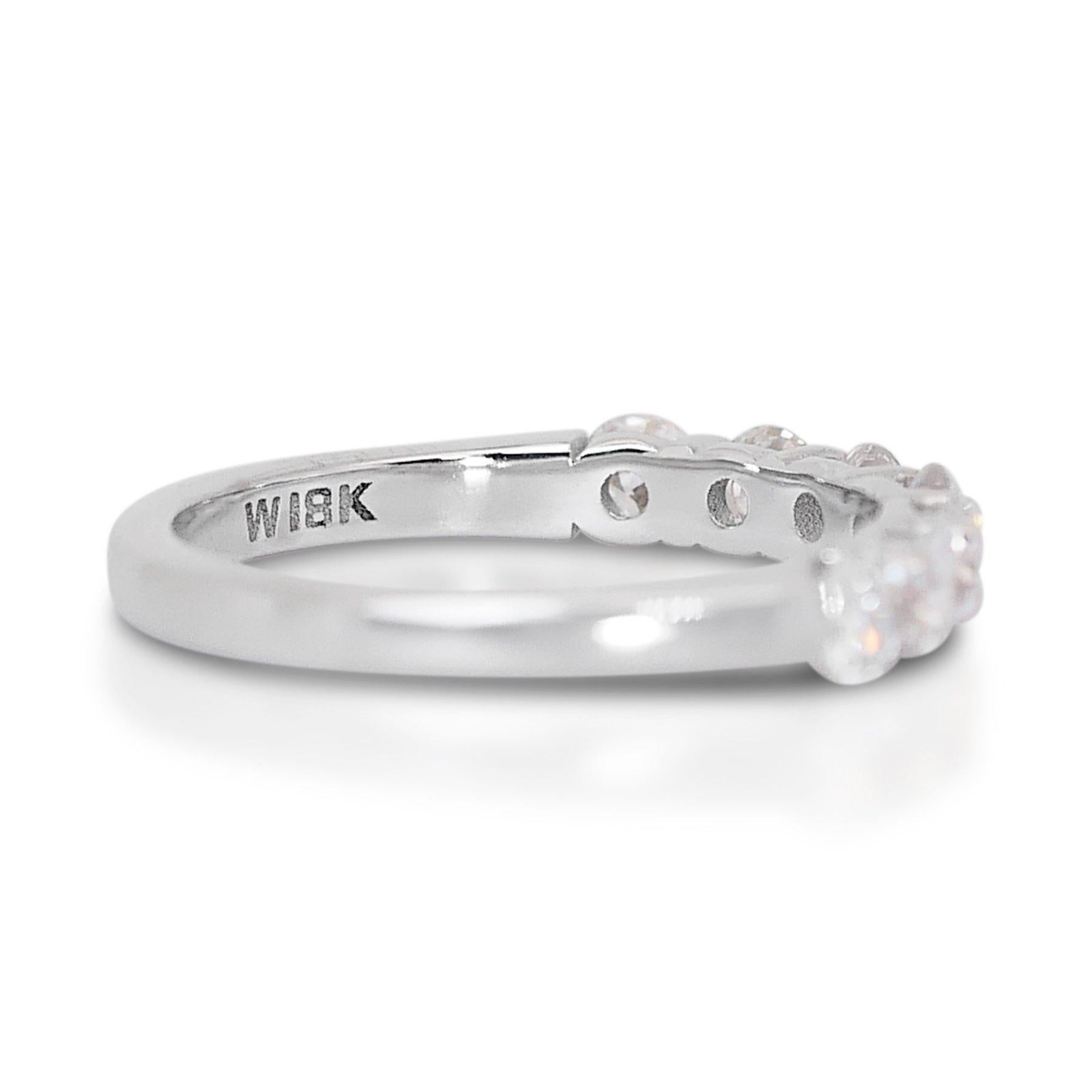 Women's Stunning 2.10ct Diamonds 7-Stone Ring in 18k White Gold - GIA Certified