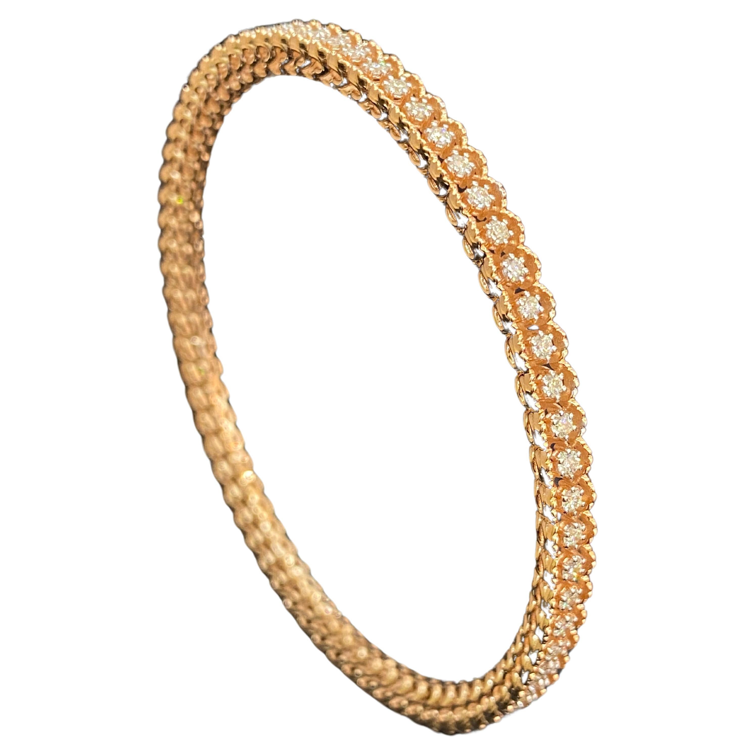 Brazalete de oro de 18 quilates con diamantes naturales talla brillante redonda de 2,20 quilates F/VS1