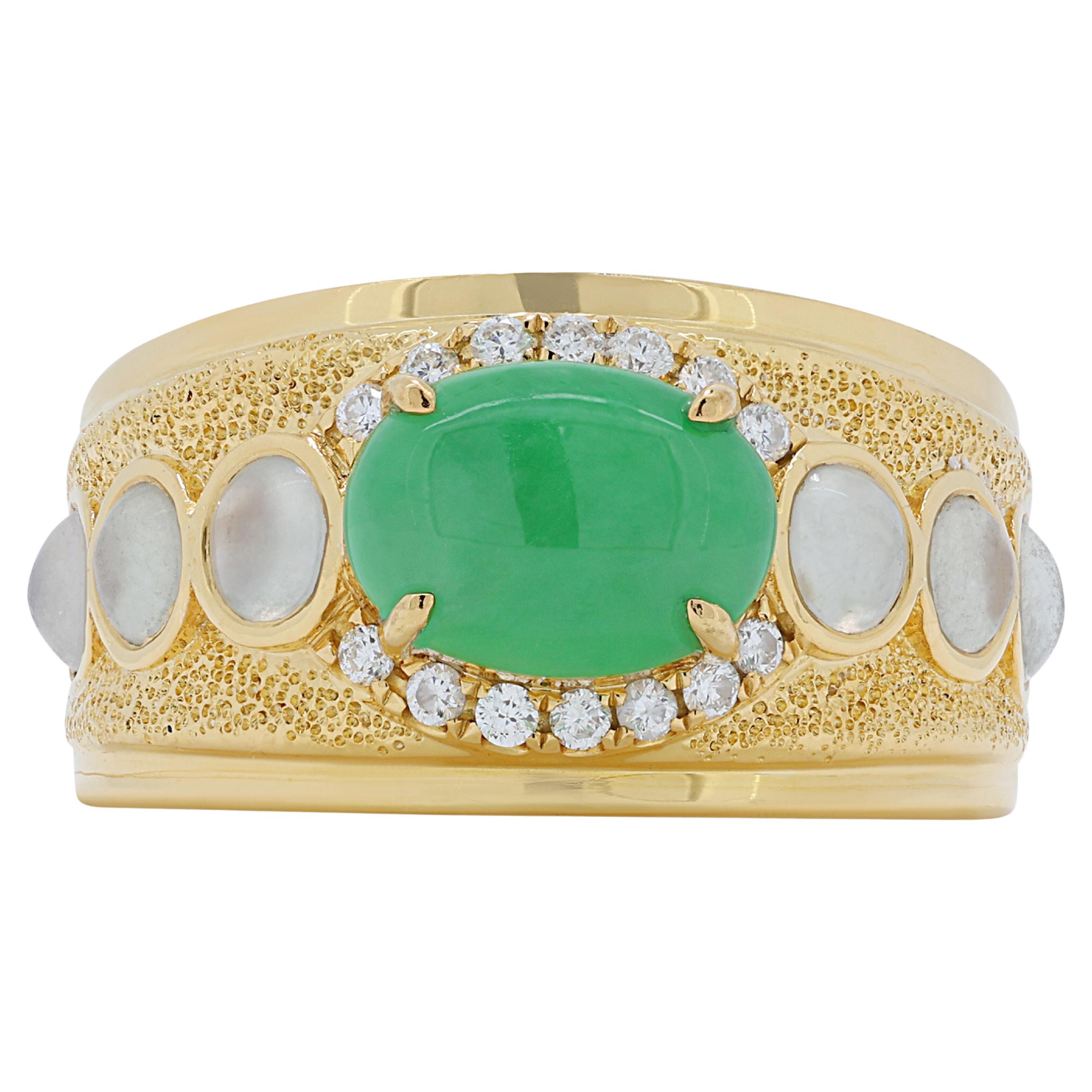 Stunning 2.24ct Jade Dome Ring in 18K Yellow Gold with Diamonds