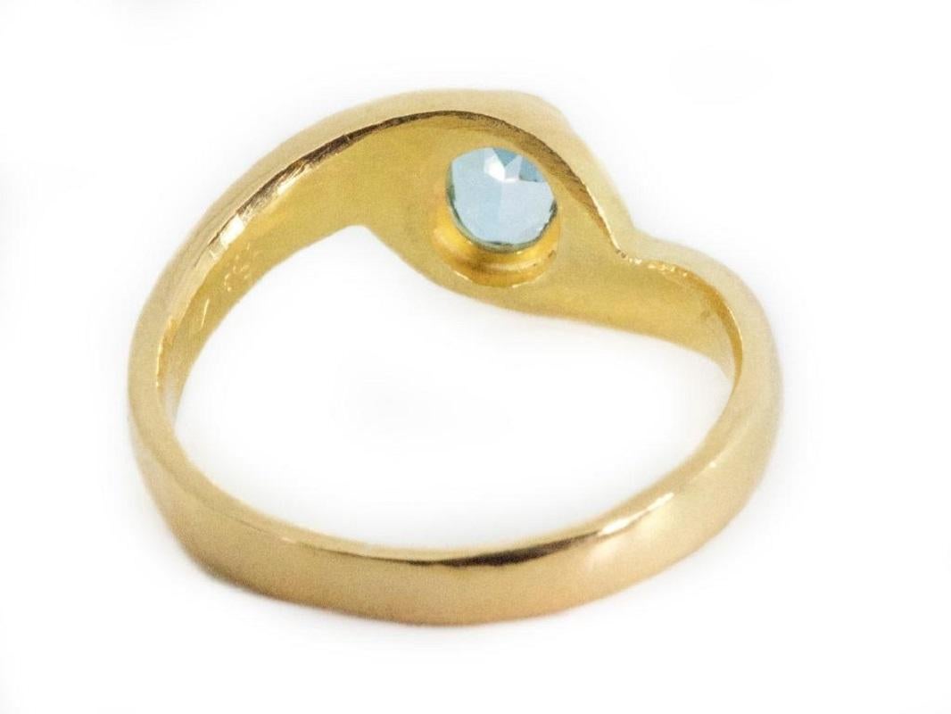 Stunning 22K Yellow Gold Oval Solitaire Ring with 0.45 Ct Natural Blue Topaz In New Condition In רמת גן, IL