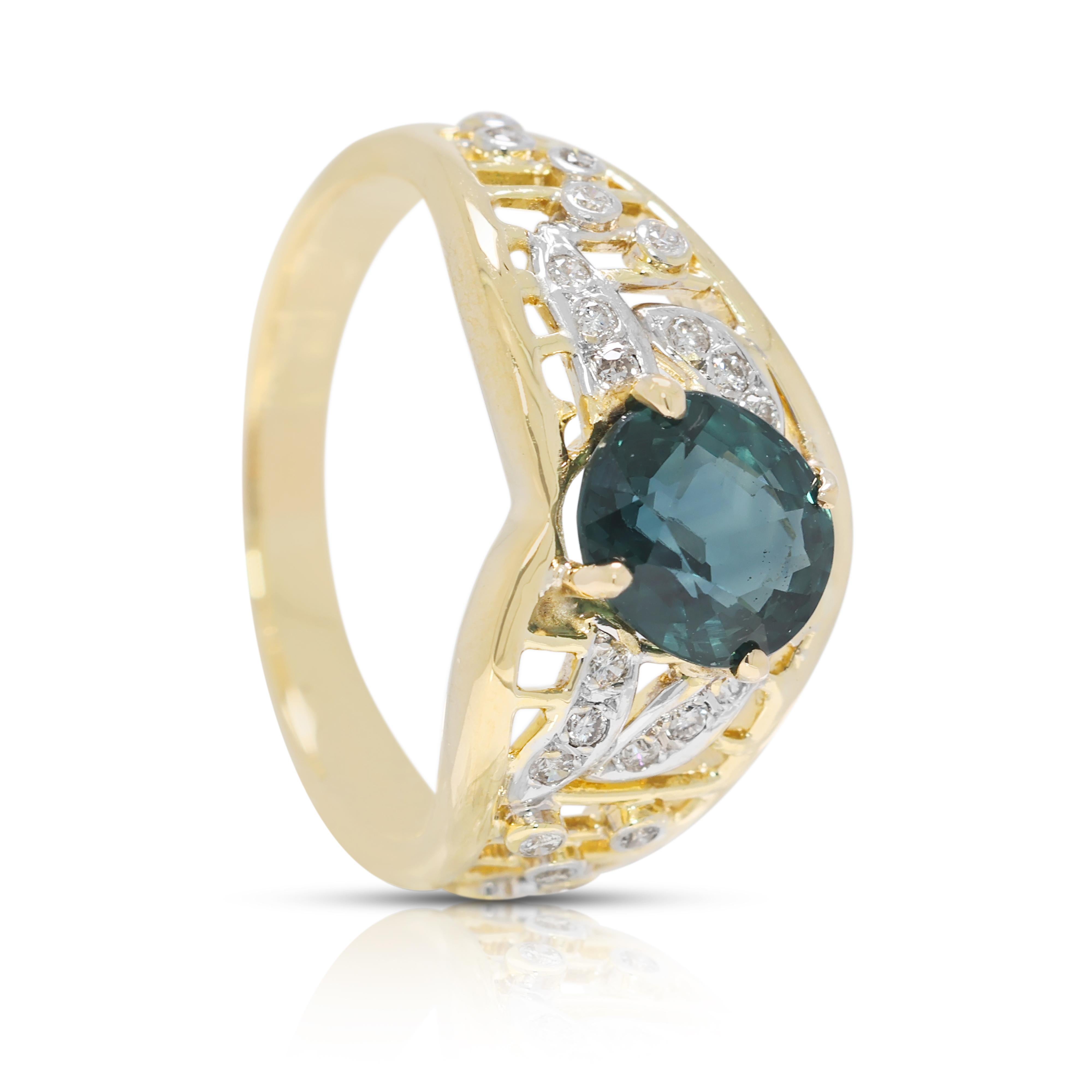 Superbe bague filigrane en or jaune 18 carats, saphir bleu et diamant naturel de 2,31 carats en vente 1