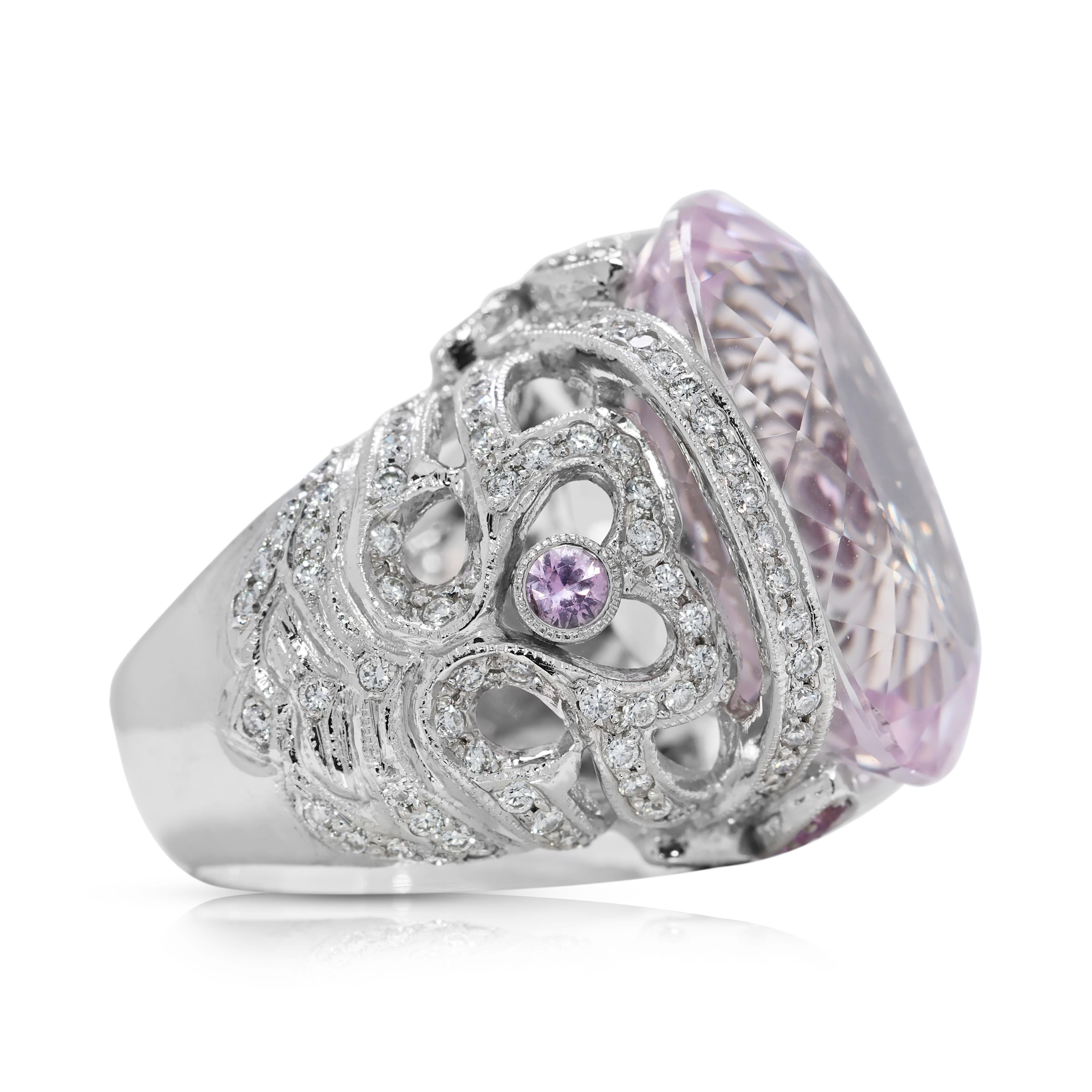 Stunning 25.7ct Kunzite and Natural Diamonds Dome Ring in 18K White Gold For Sale 1