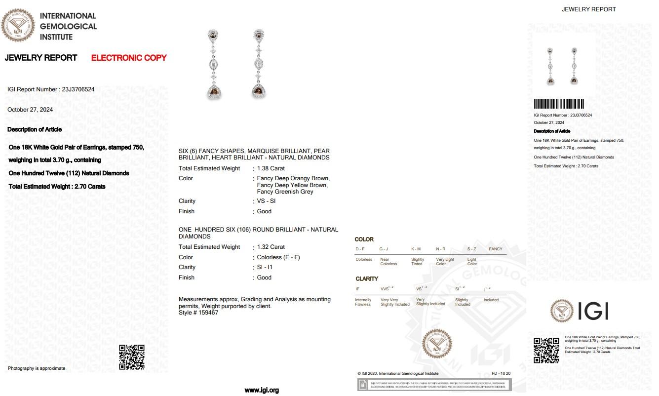 Atemberaubende 2,70 Karat Diamanten Fancy-Colored Tropfenohrringe aus 18 Karat Weißgold im Zustand „Neu“ im Angebot in רמת גן, IL