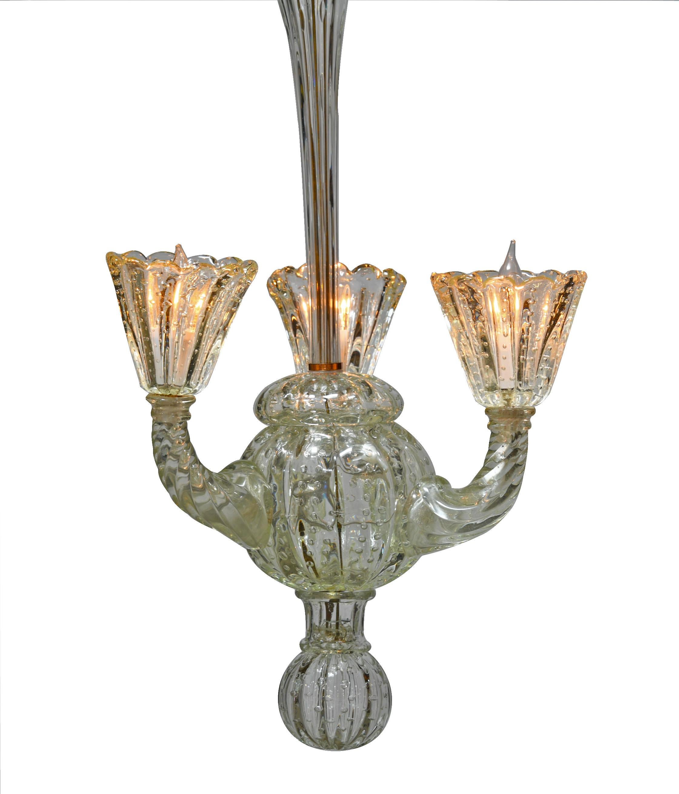 Hand gegossen Murano Glas Vintage dreiarmigen Kronleuchter Anhänger (Mitte des 20. Jahrhunderts) im Angebot