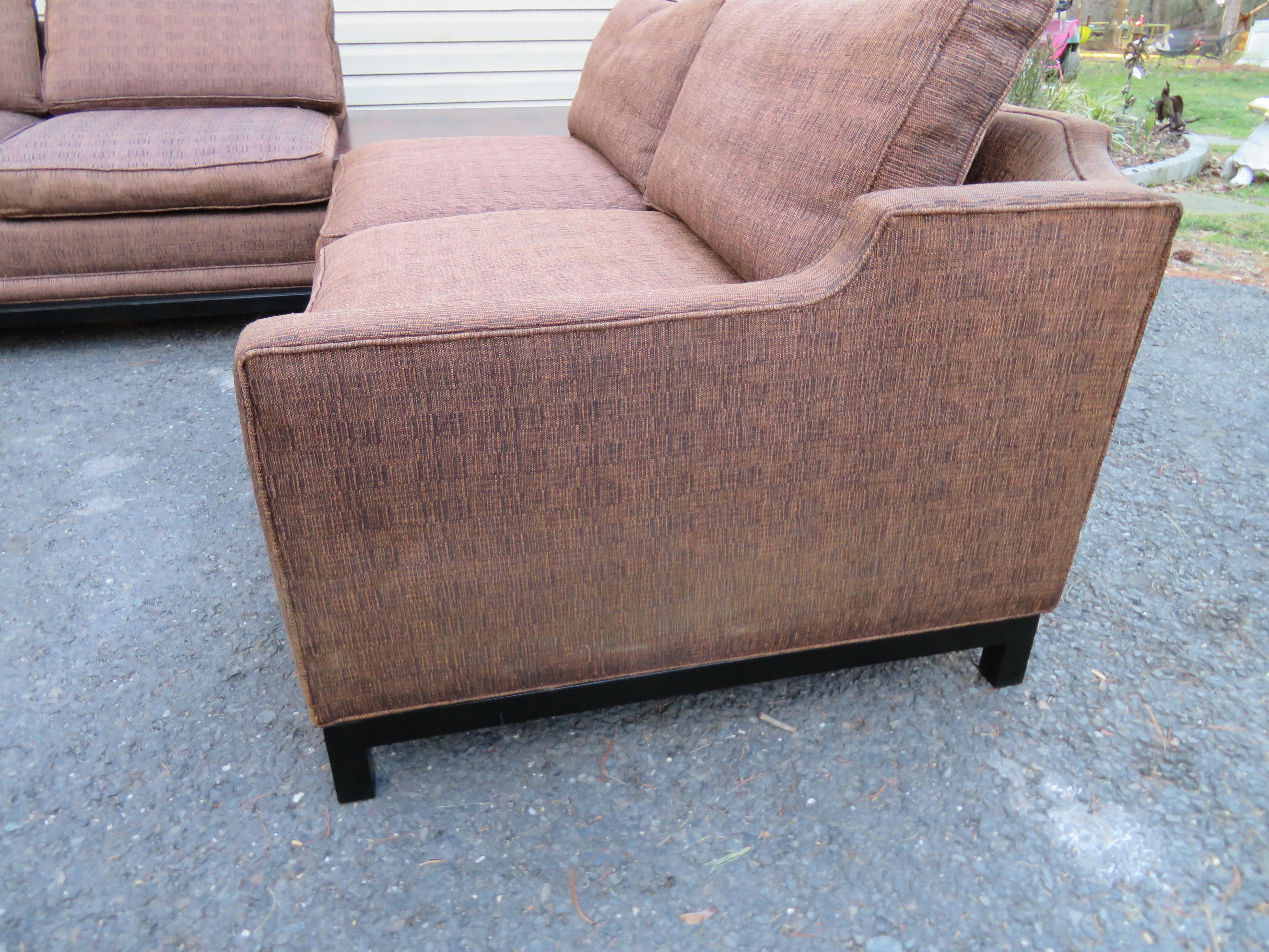 Atemberaubendes 3-teiliges John Widdicomb-Sofa, Mid-Century Modern im Angebot 2