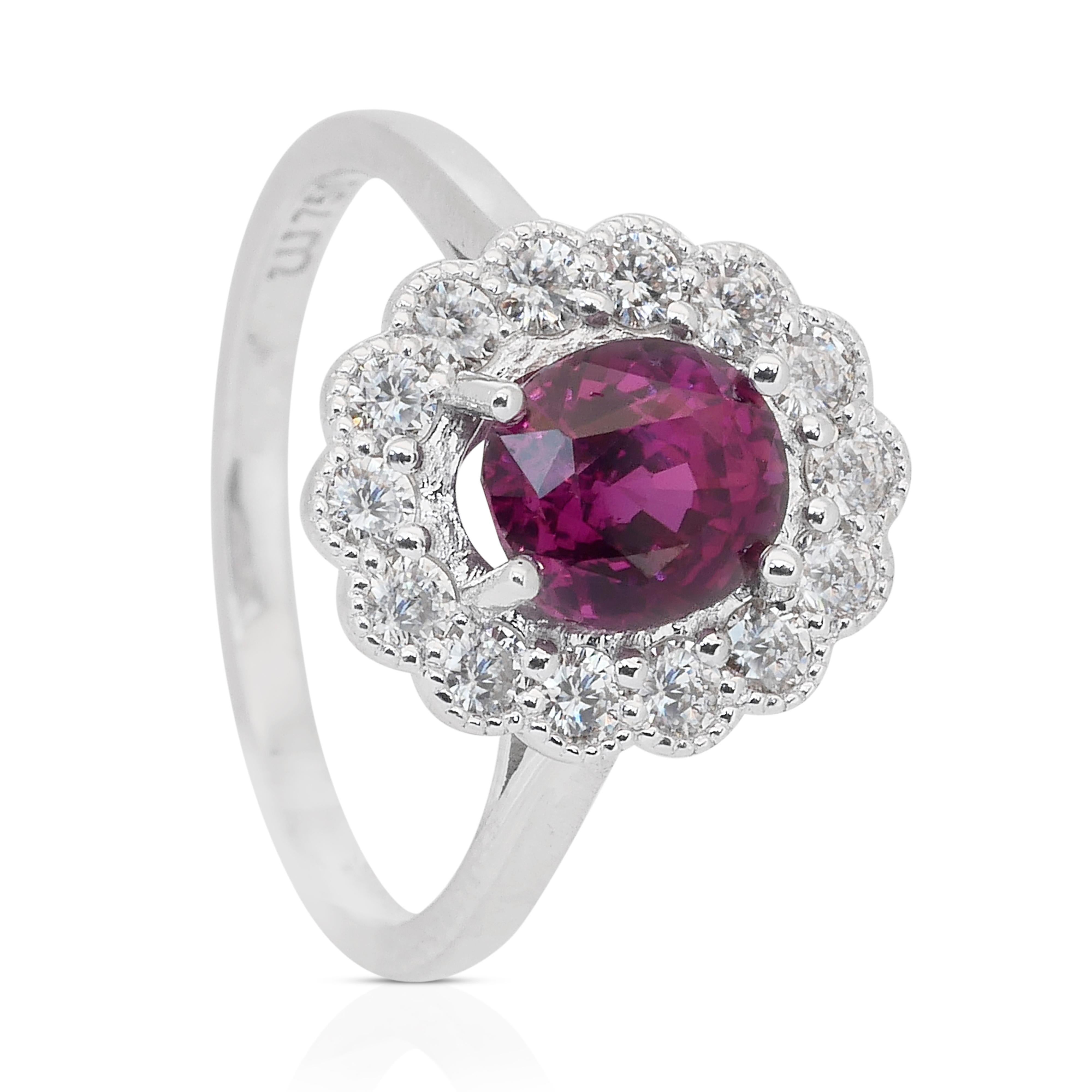Superbe bague grappe de saphirs et de diamants de 3,18 carats en or blanc 18 carats - GIA en vente 3