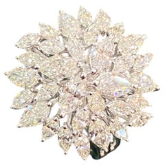 Stunning 3.20 Carats F/VS1 Marquise Diamonds Large Party Ring in 18K White Gold