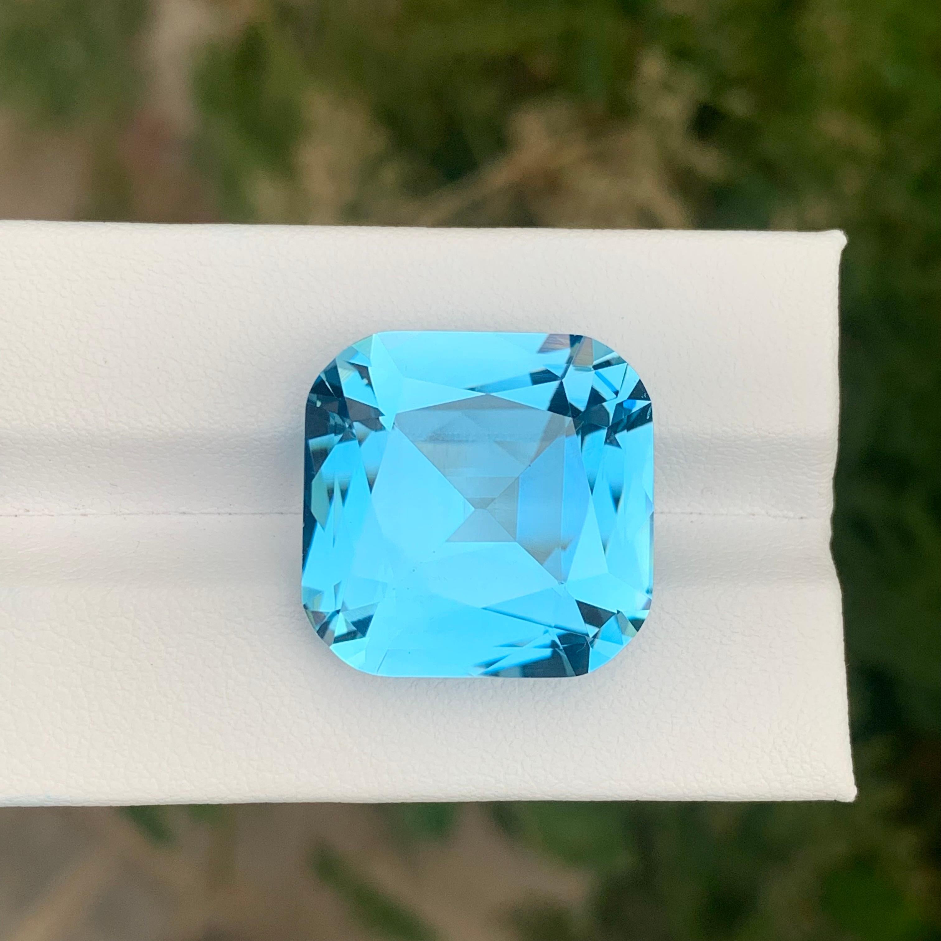 Stunning 34.40 Carats Loose Sky Blue Topaz Cushion Shape Gem For Sale 4