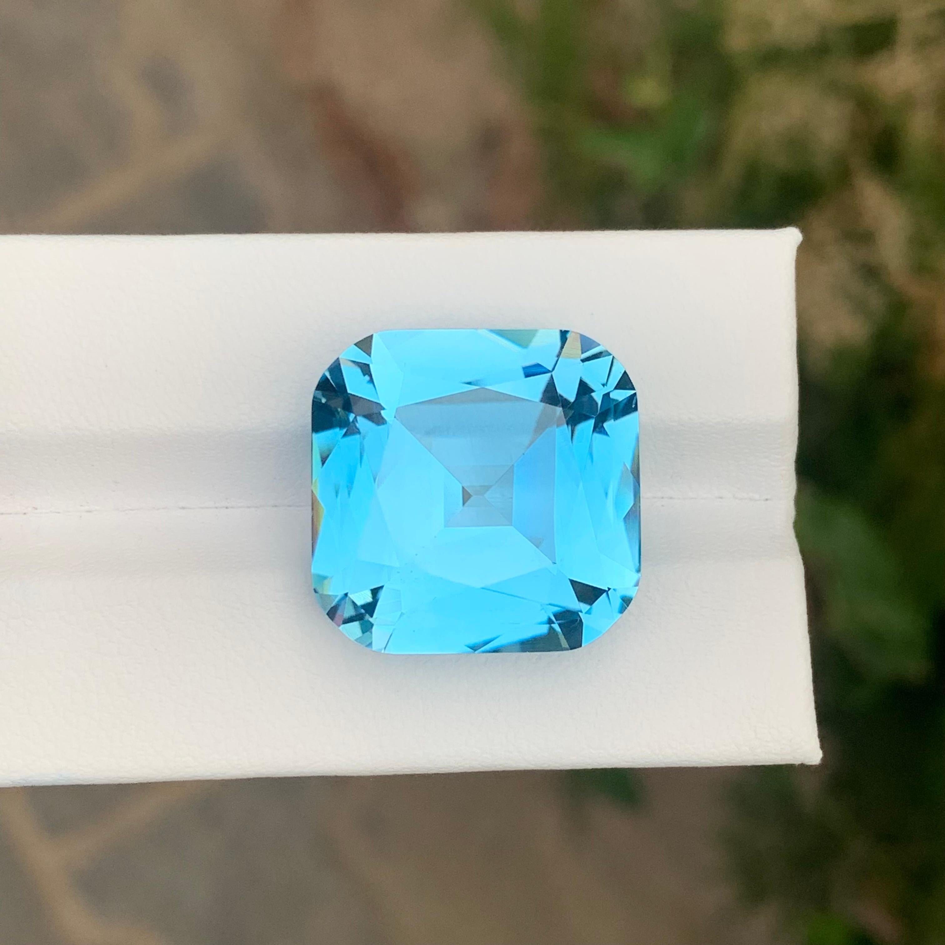 Arts and Crafts Stunning 34.40 Carats Loose Sky Blue Topaz Cushion Shape Gem For Sale