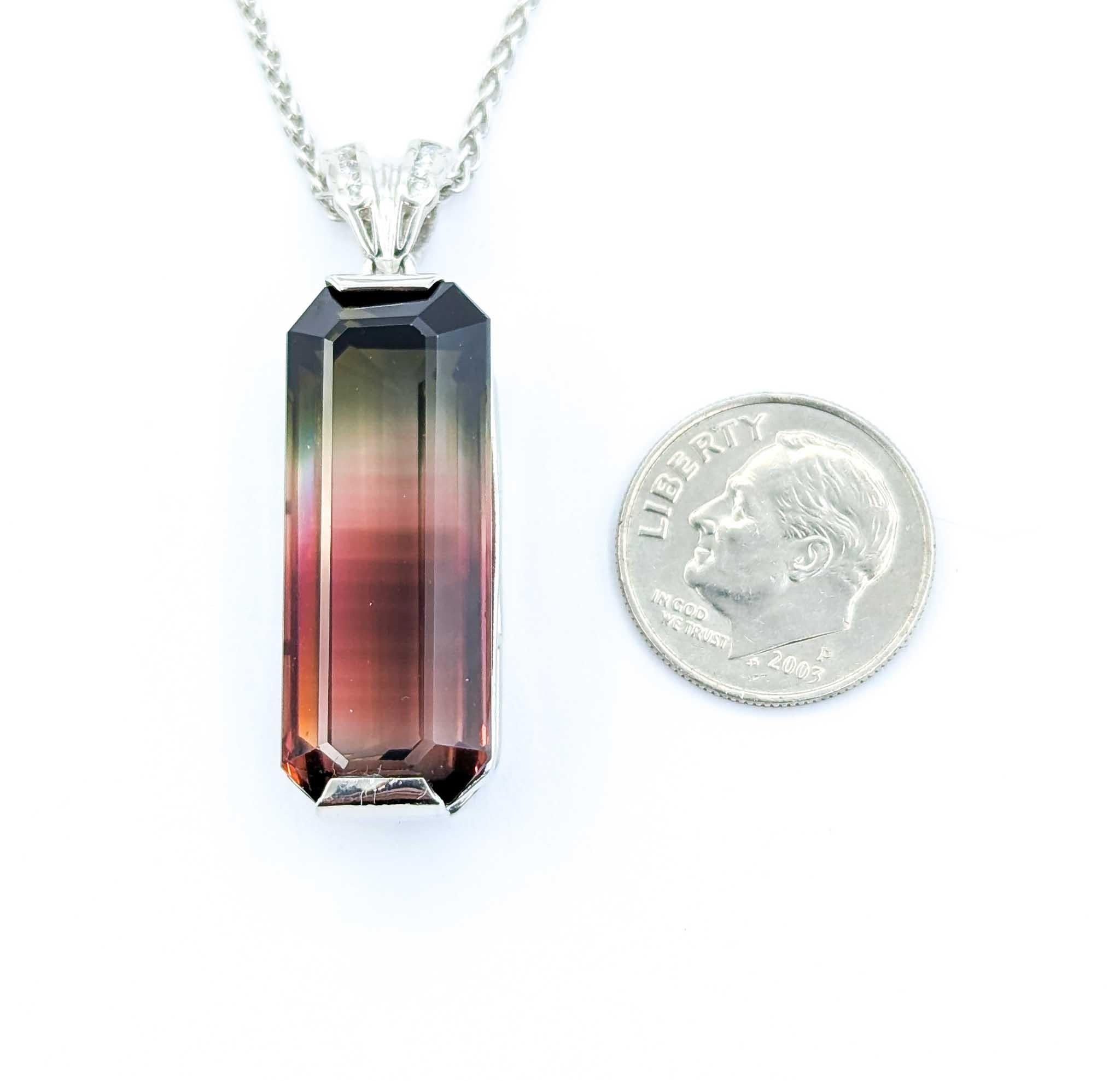 Superbe collier à pendentifs en tourmaline rose et verte bicolore de 34,54ct en platine en vente 5