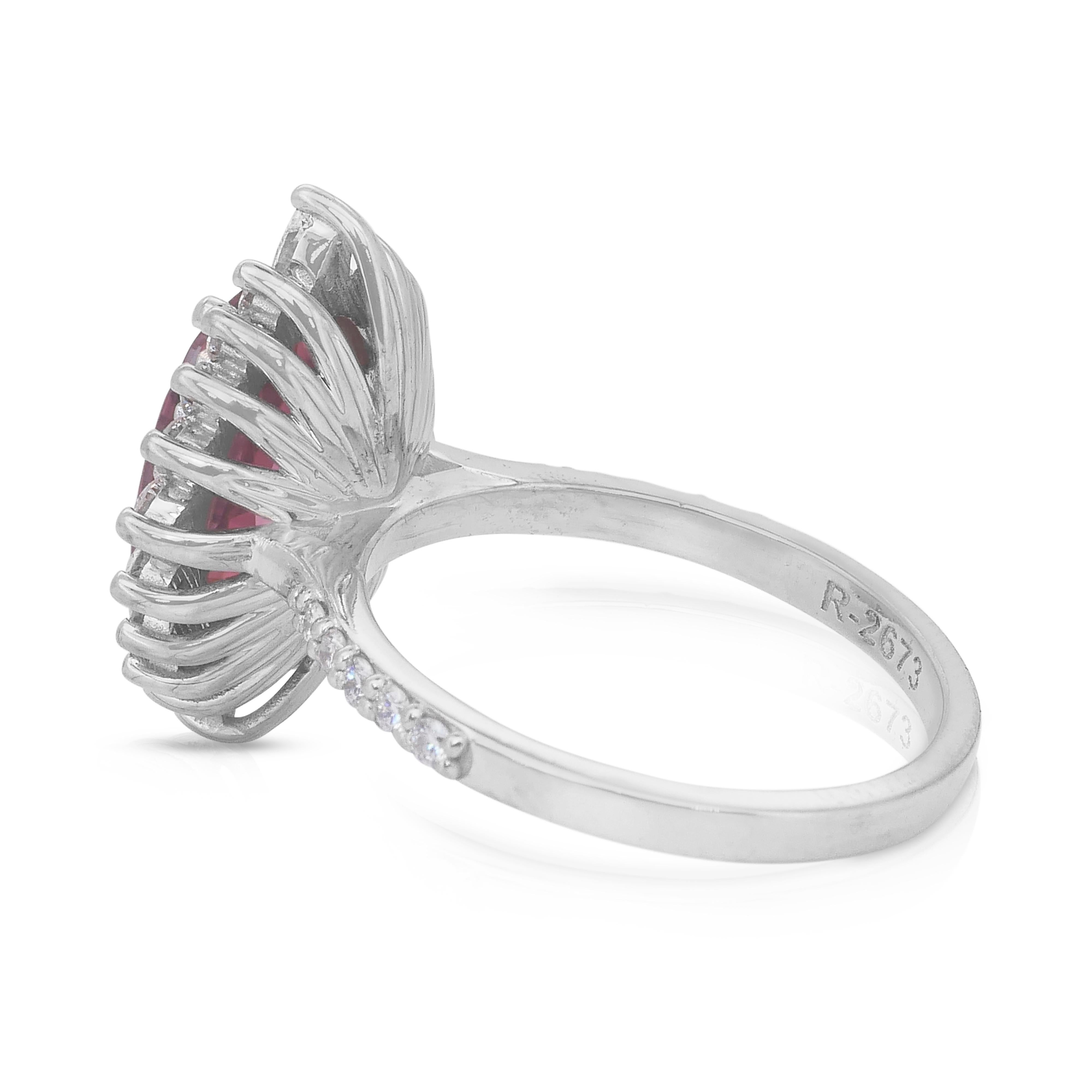 Superbe bague grappe de tourmalines et diamants de 3,49 carats en or blanc 18 carats en vente 2