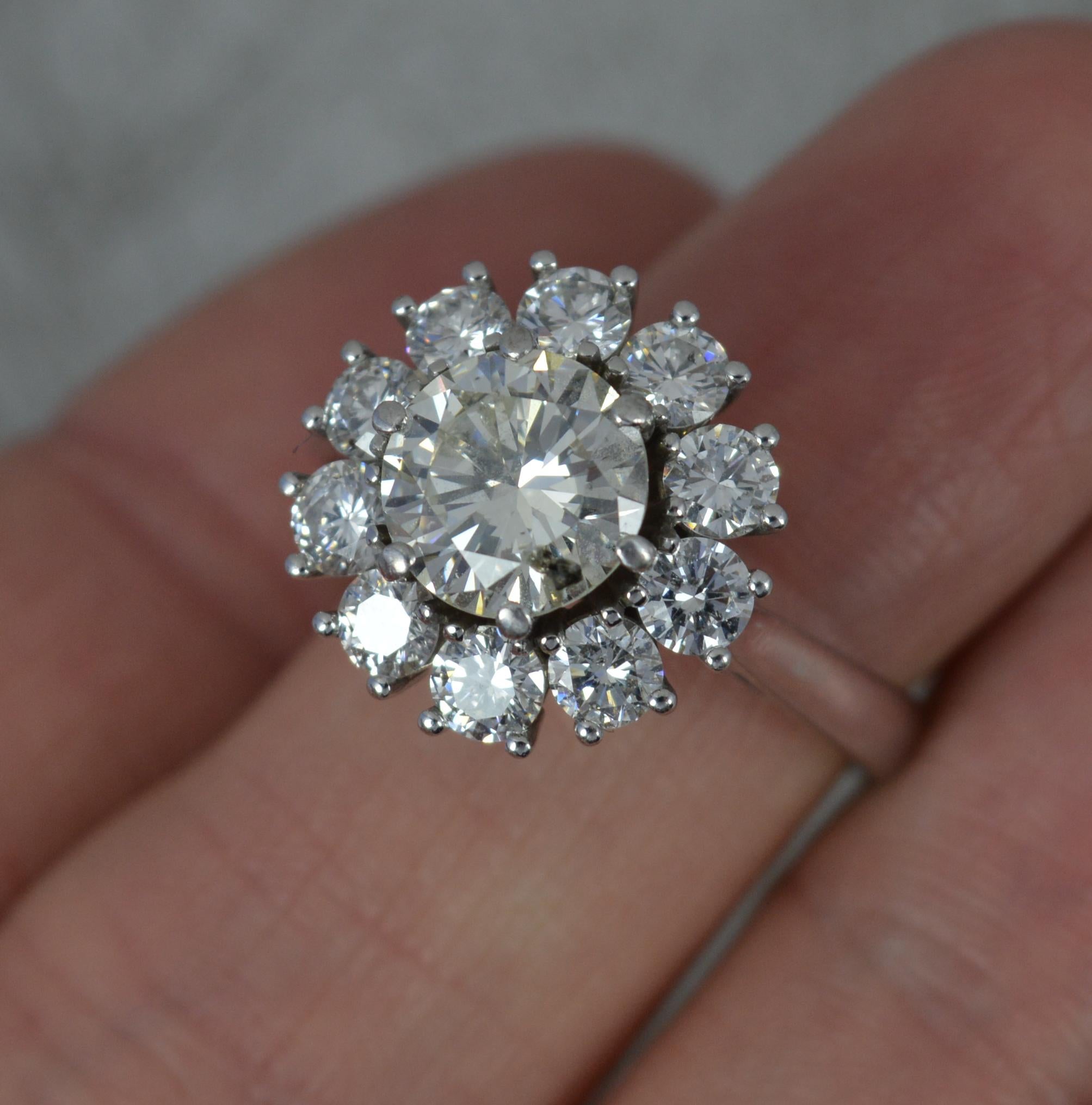 Women's Stunning 3.5 Carat Diamond and 18 Carat White Gold Cluster Engagement Ring For Sale