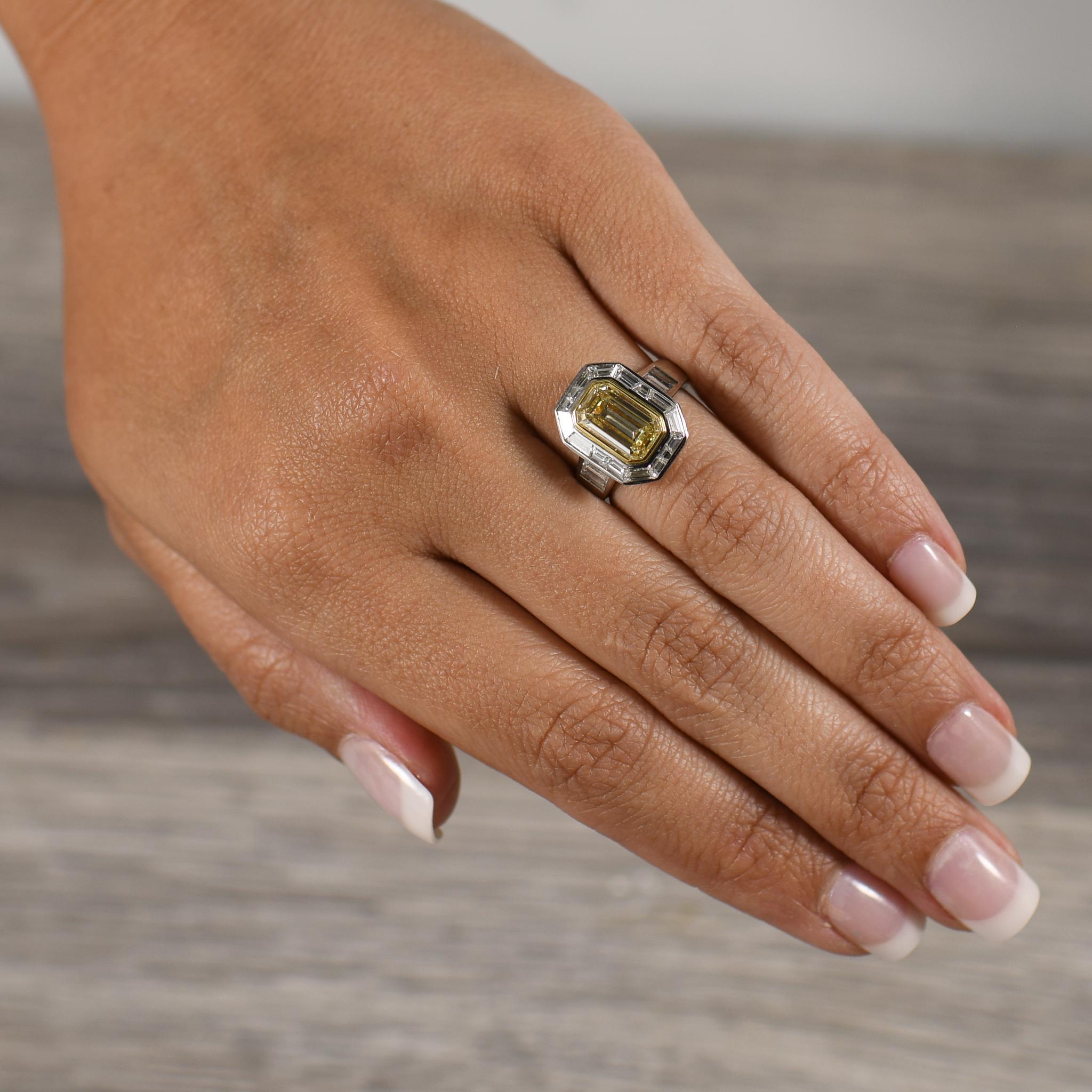 Stunning 3.5 Carat Natural Yellow Emerald Cut Diamond in Custom Platinum Ring For Sale 3