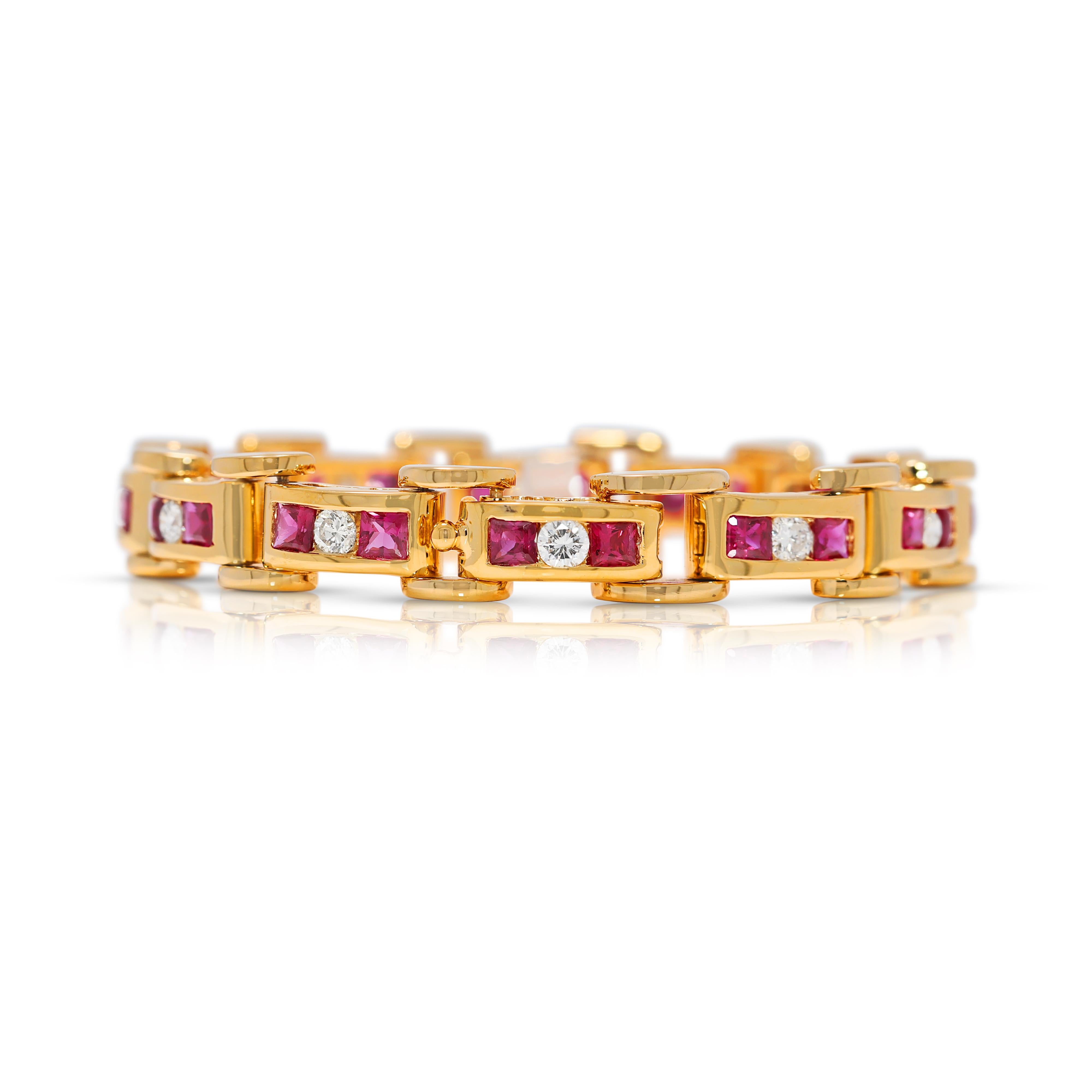 Superbe bracelet Link en or jaune 14 carats avec rubis et diamants naturels de 3,6 carats Excellent état - En vente à רמת גן, IL