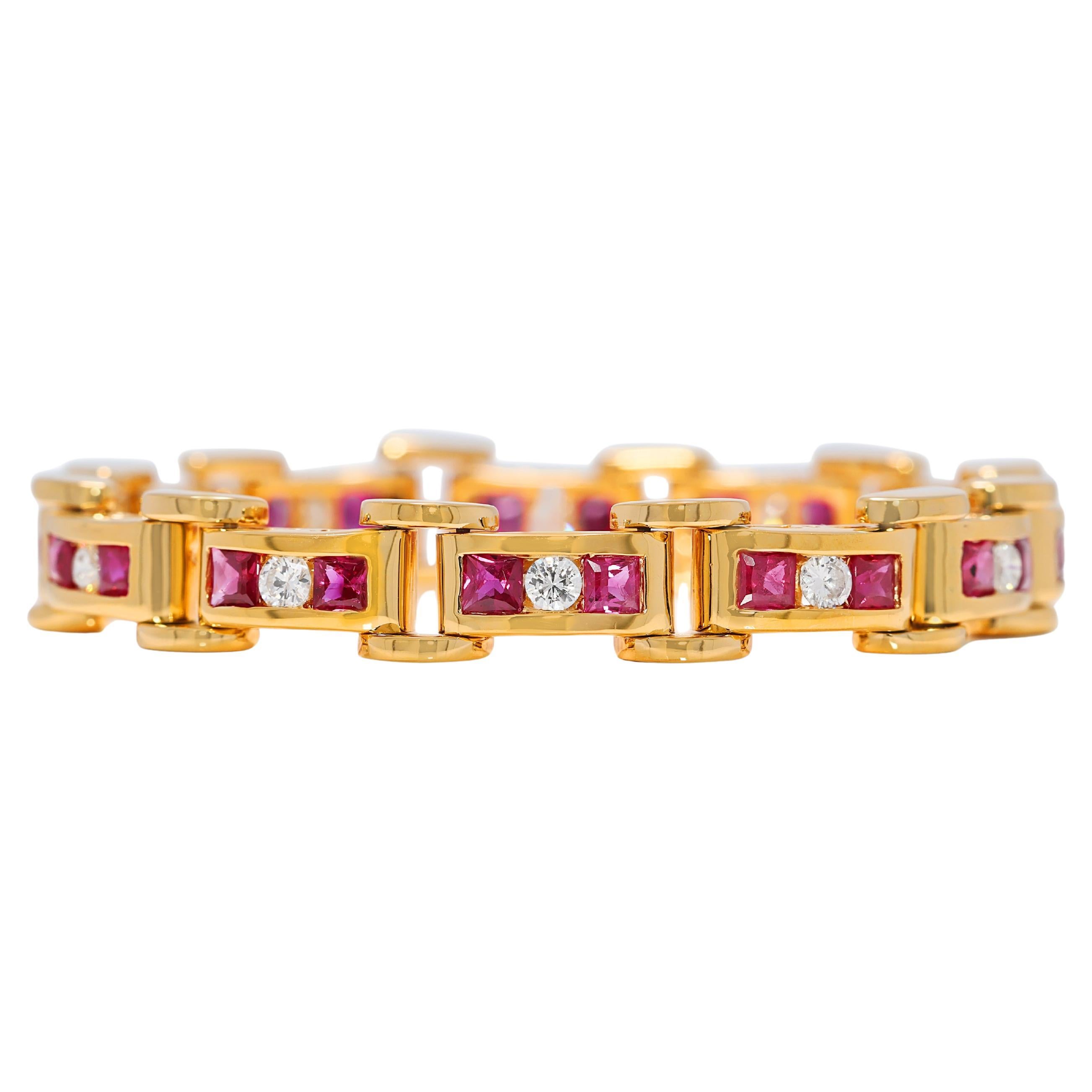 Superbe bracelet Link en or jaune 14 carats avec rubis et diamants naturels de 3,6 carats en vente