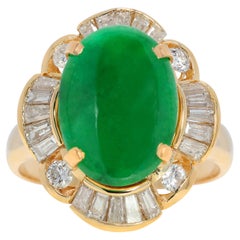 Stunning 4 carat and 3 points Jade Ring and Natural Diamond in 14K Yellow Gold