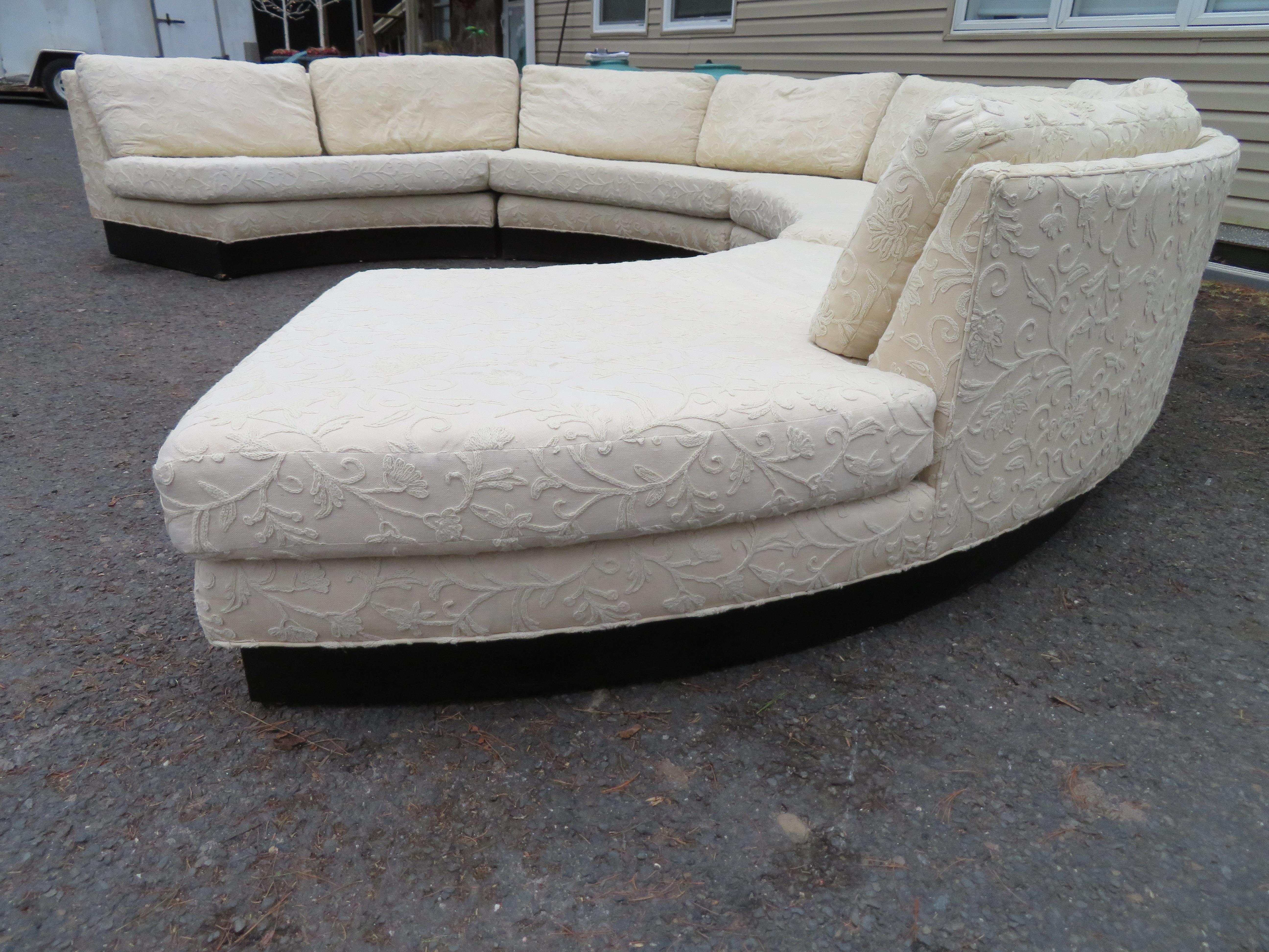 circular sofa
