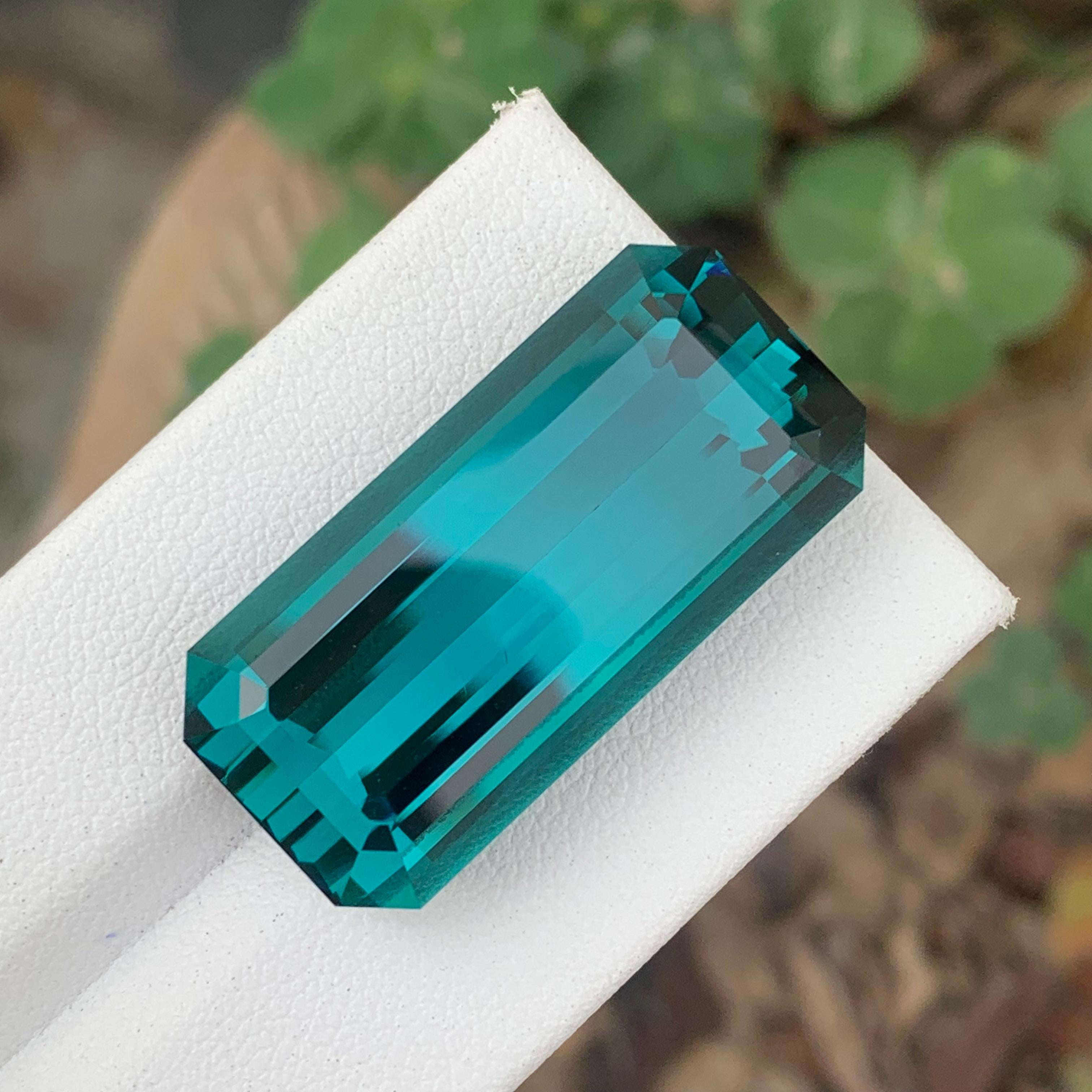 Stunning 40.80 Carat Natural Loose Blue Indicolite Tourmaline for Necklace Jewel In New Condition For Sale In Peshawar, PK