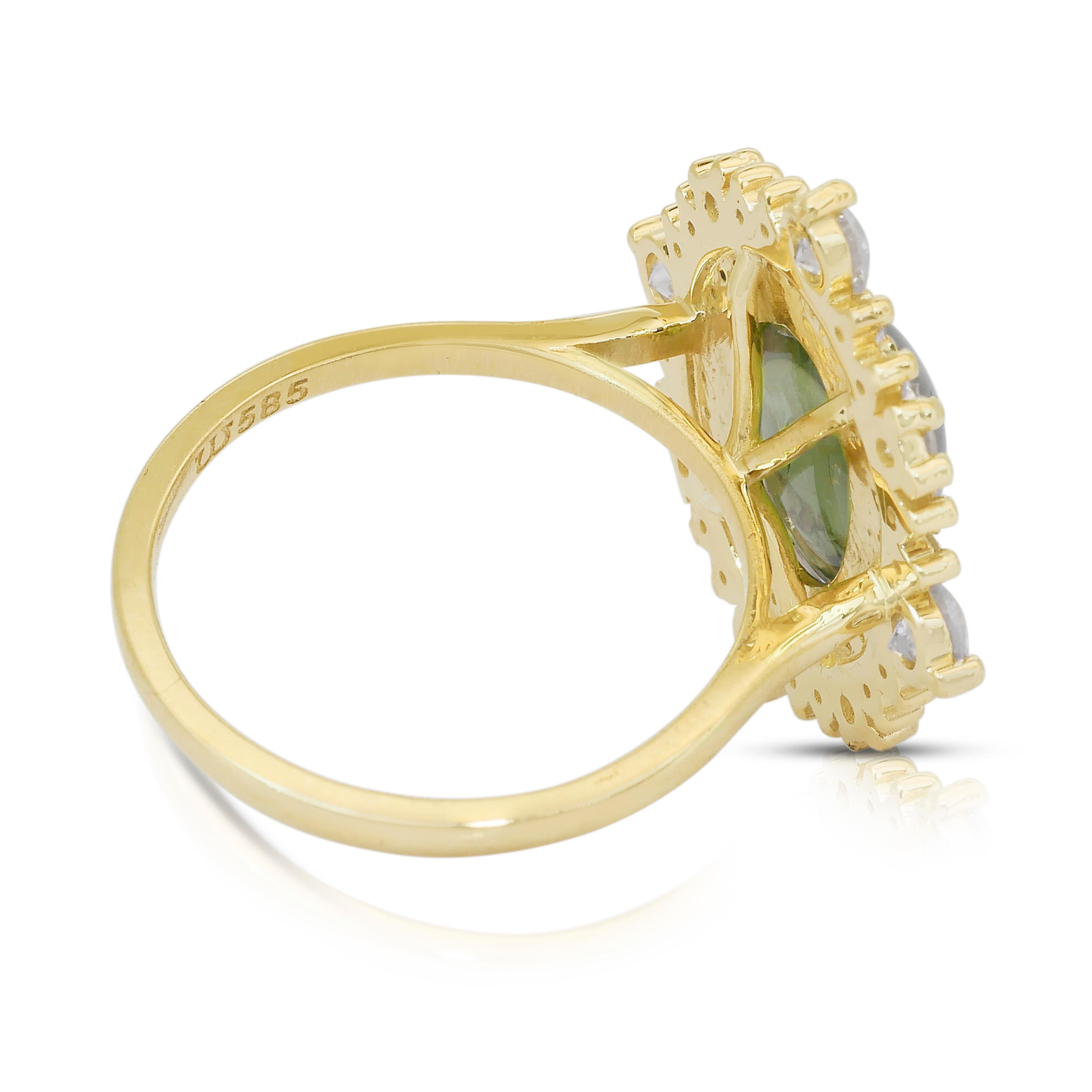 Taille ovale Superbe bague cocktail en or jaune 14 carats, tourmaline 4,17 carats et diamants en vente