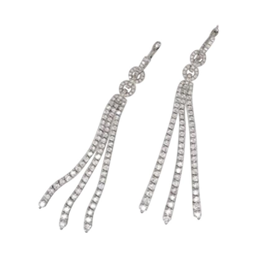 Stunning 4.35 Carat Diamond and 18k White Gold Tassel Drop Earrings For Sale