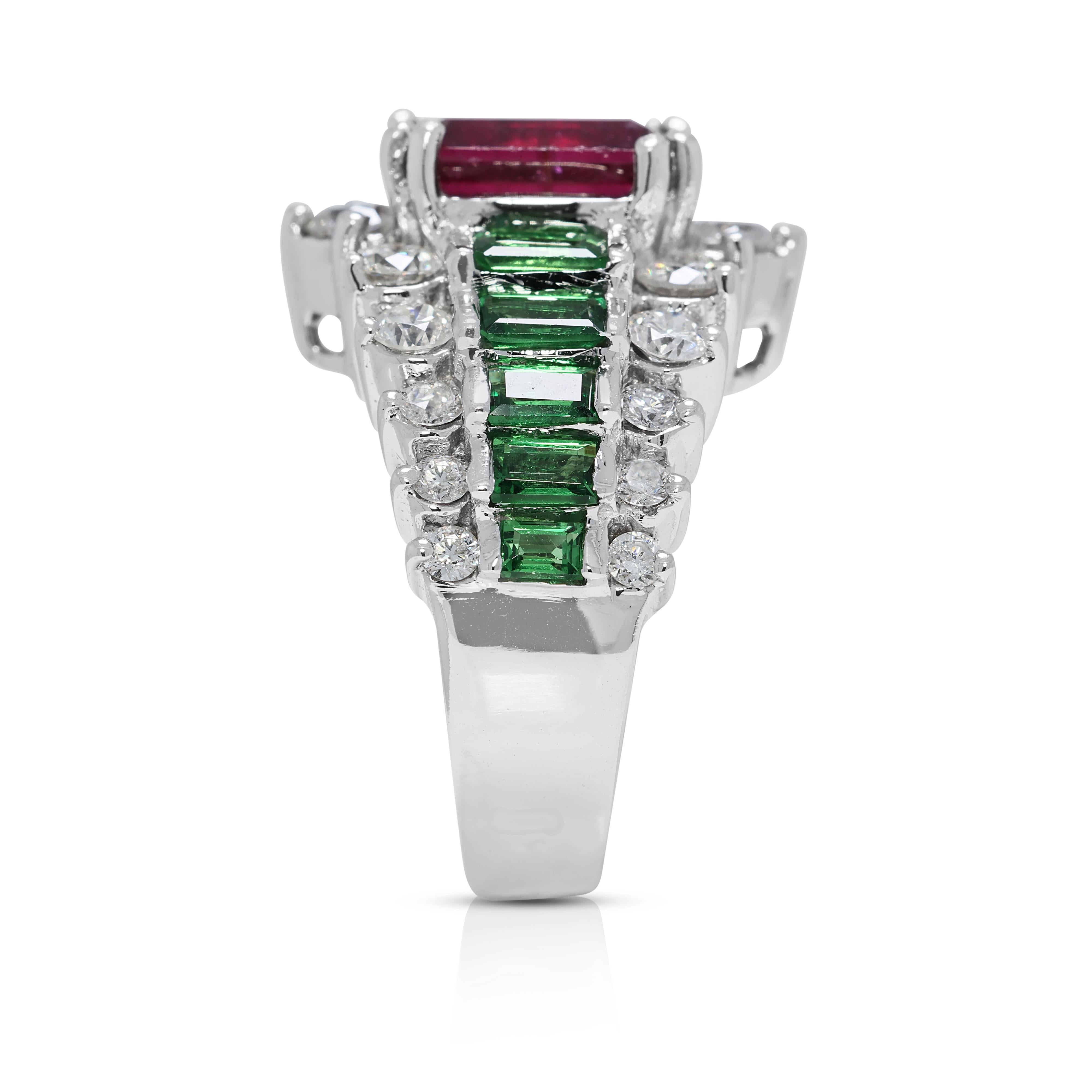 Women's Stunning 4.66ct Tourmaline, Tsavorite, & Diamonds Ring in 18K White Gold For Sale
