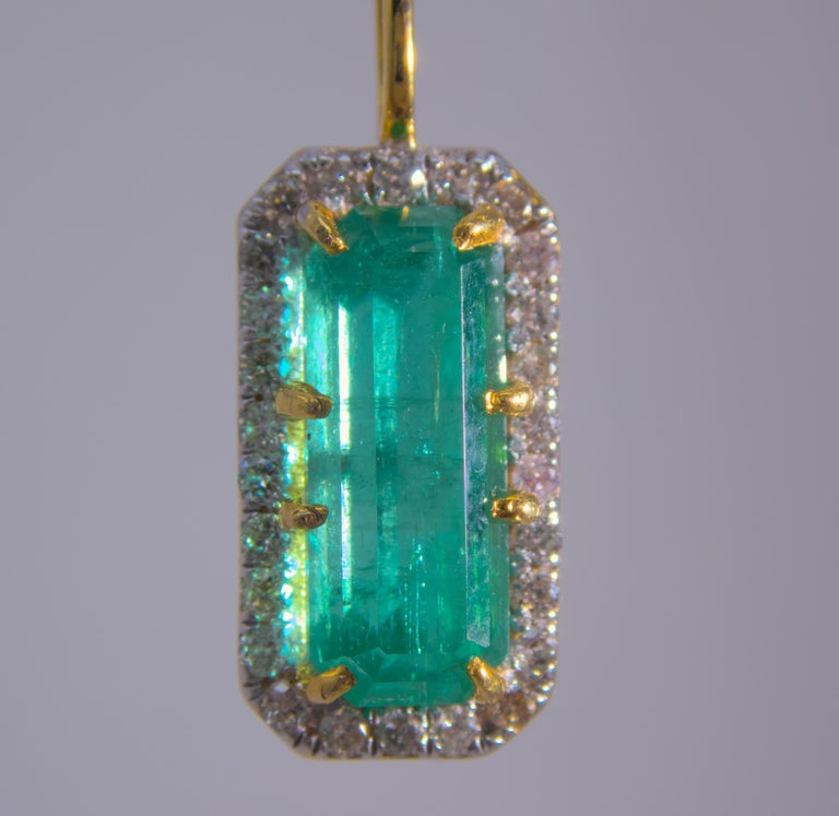 Stunning 4.72 Afghan Emerald Pendant with Diamond Halo For Sale at 1stDibs
