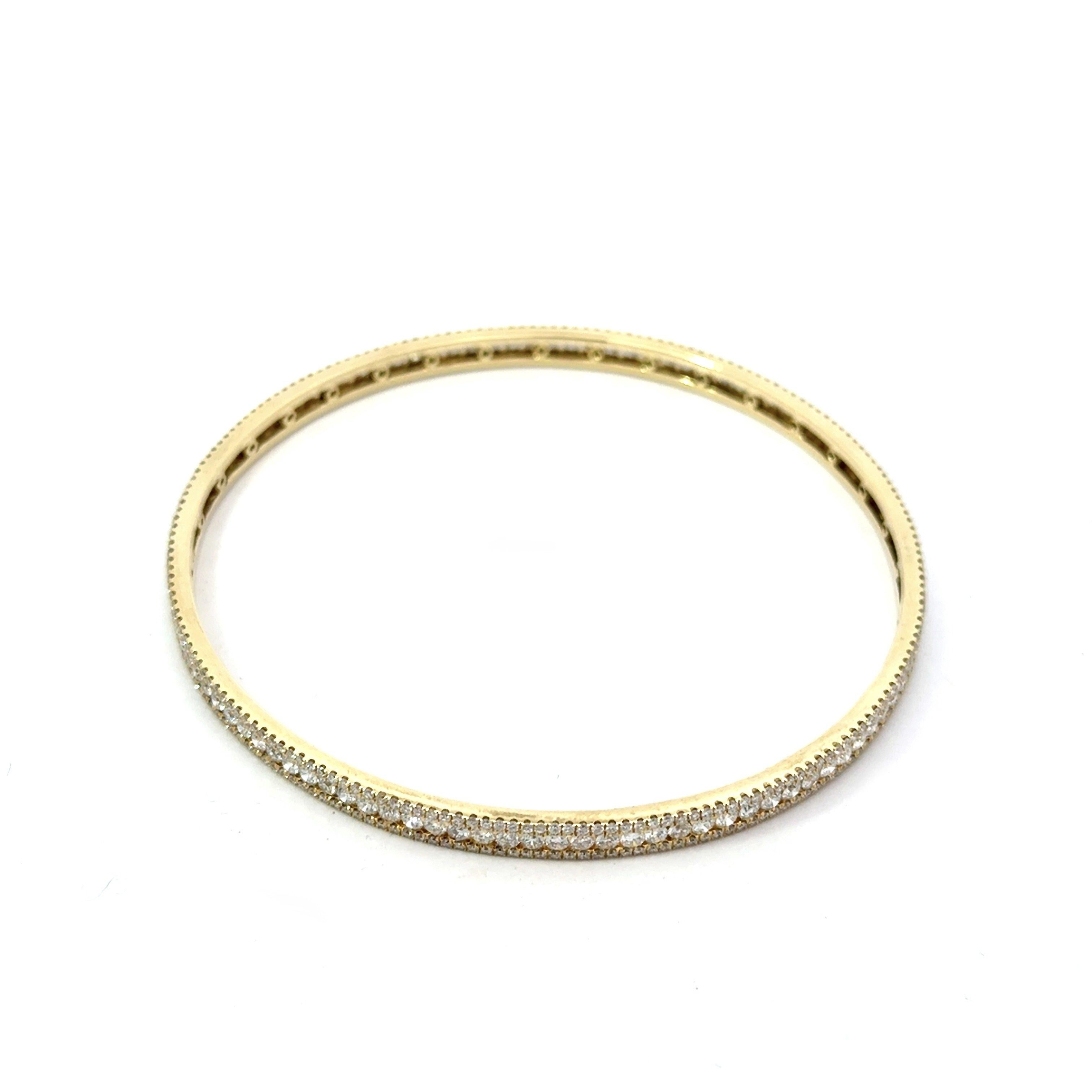 Stunning 4.79CT 3 Row Natural Diamond Bangle Bracelet im Angebot 6