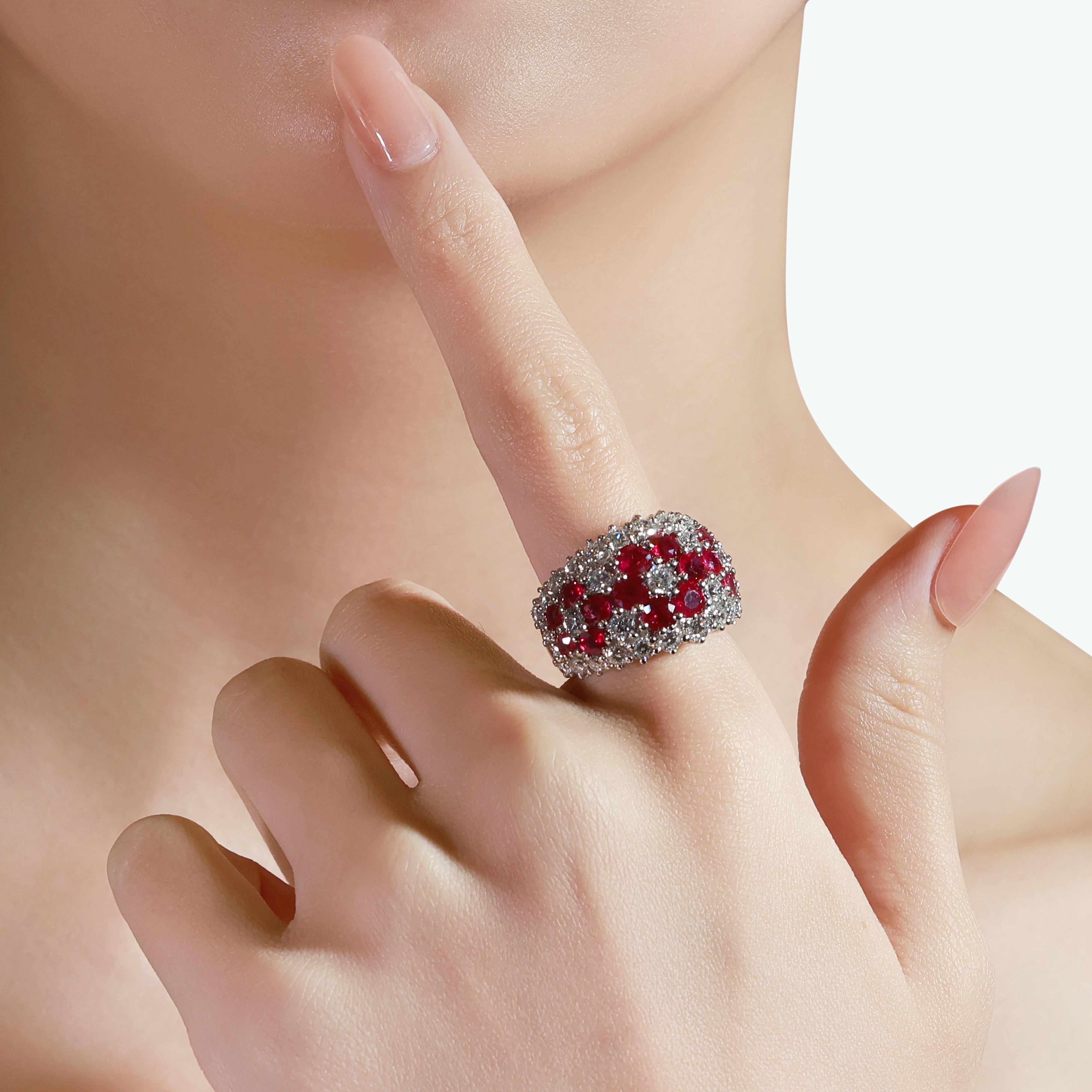 Stunning 4ct Ruby and 3.05ct Diamond Ring in Platinum For Sale 3