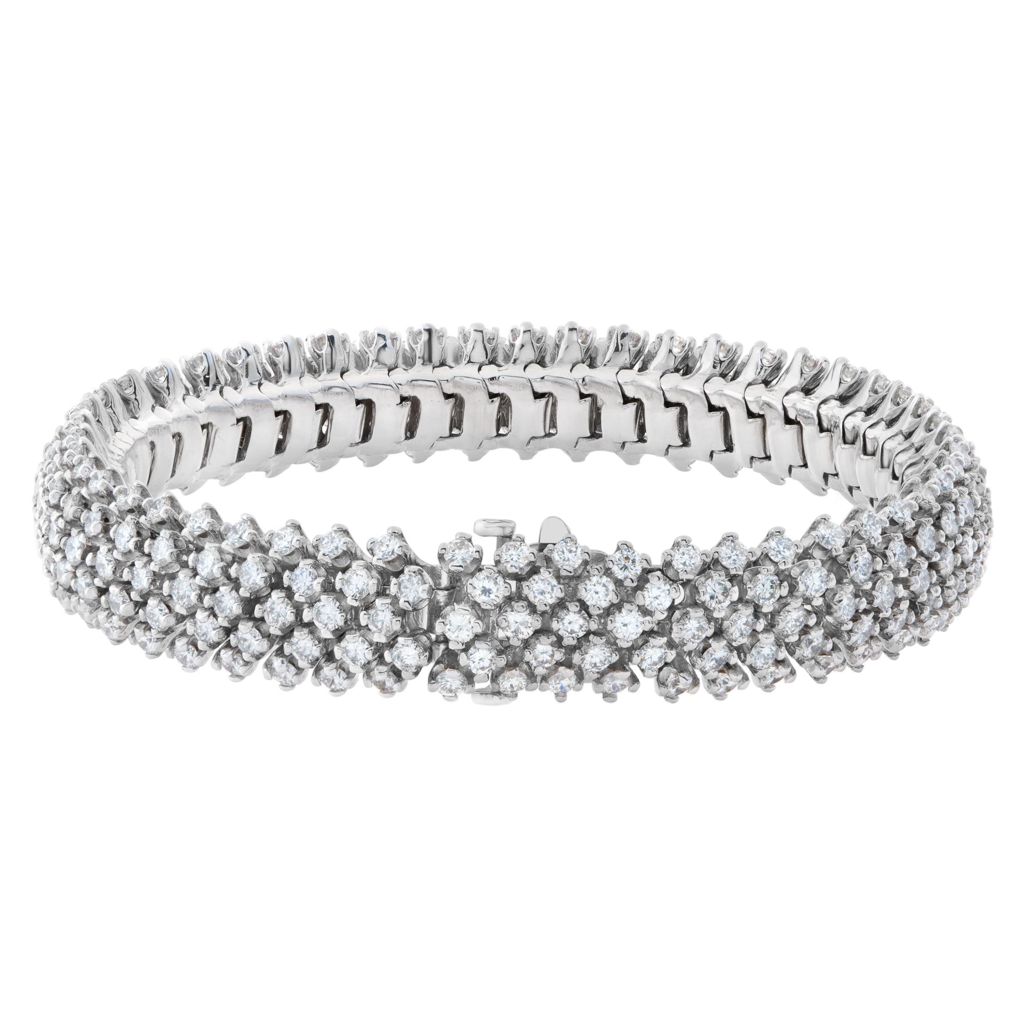 Stunning 5 rows diamond line bracelet in 18k white gold. Over 9 carats- In Excellent Condition In Surfside, FL