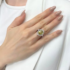 Stupendo anello a grappolo con crisoberillo e diamanti da 5,41 carati in oro bianco 18 ct.