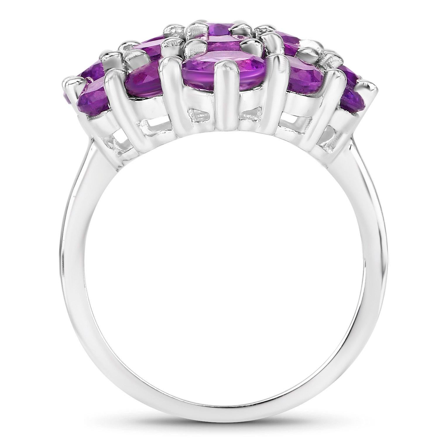Stunning 5.50 Carats Natural Amethyst Cocktail Ring Sterling Silver In Excellent Condition For Sale In Laguna Niguel, CA