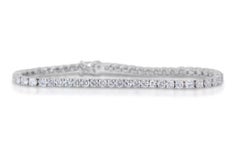 Stupendo bracciale tennis con 5,56 diamanti