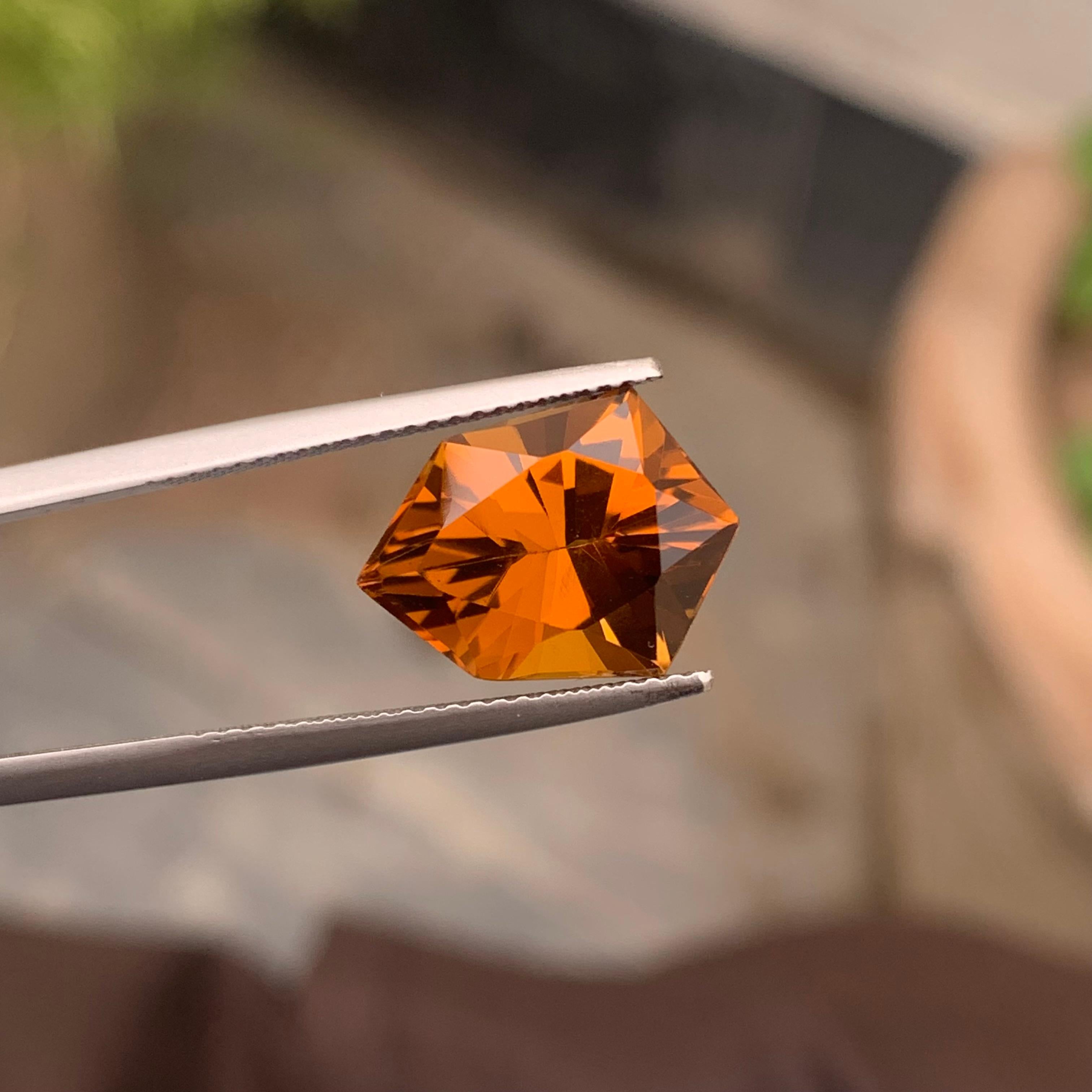 Arts and Crafts Stunning 5.60 Carat Shield Shape Loose Citrine Gemstone from Brazil For Sale