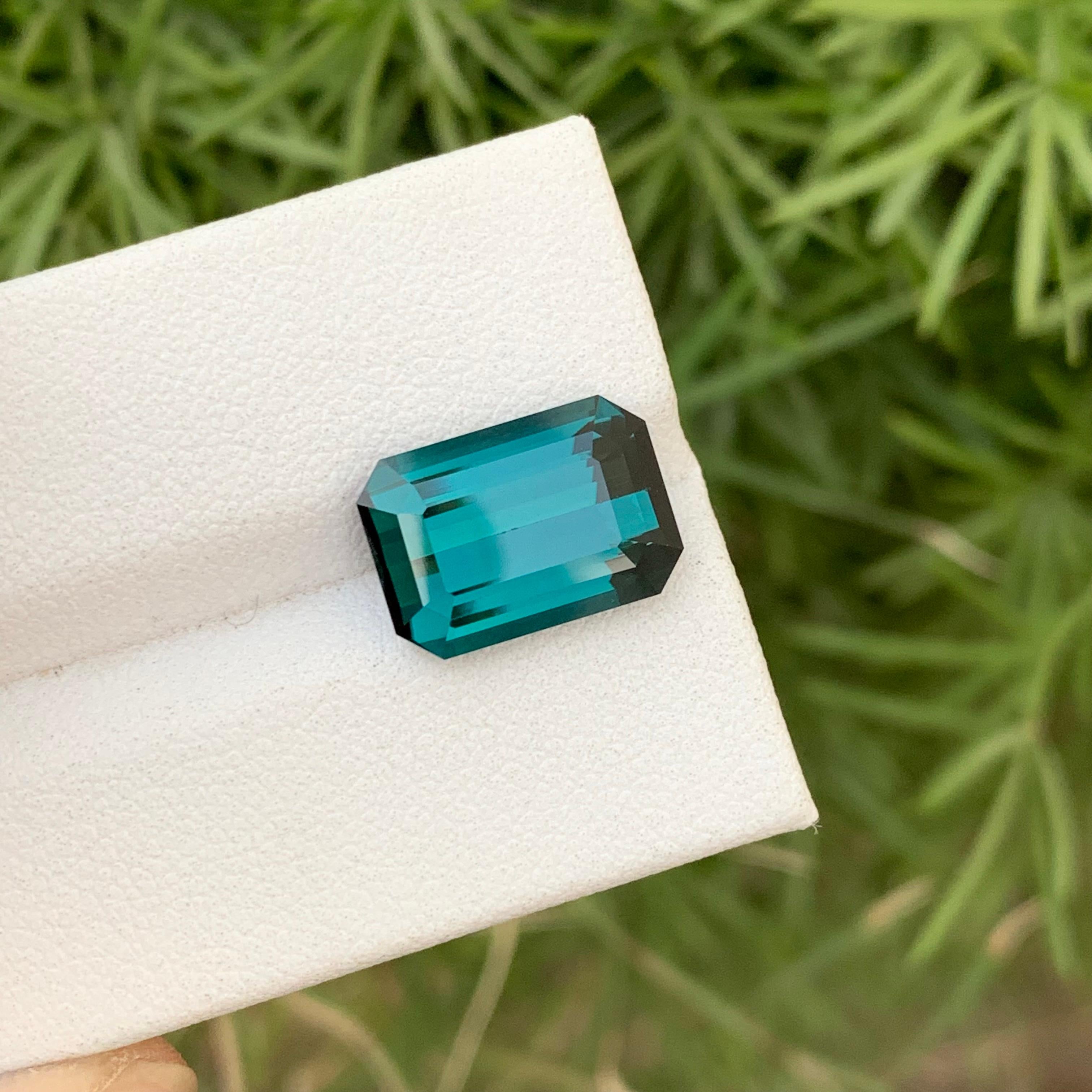 Stunning 5.60 Carats Natural Loose Indicolite Tourmaline Gemstone Emerald Shape For Sale 4
