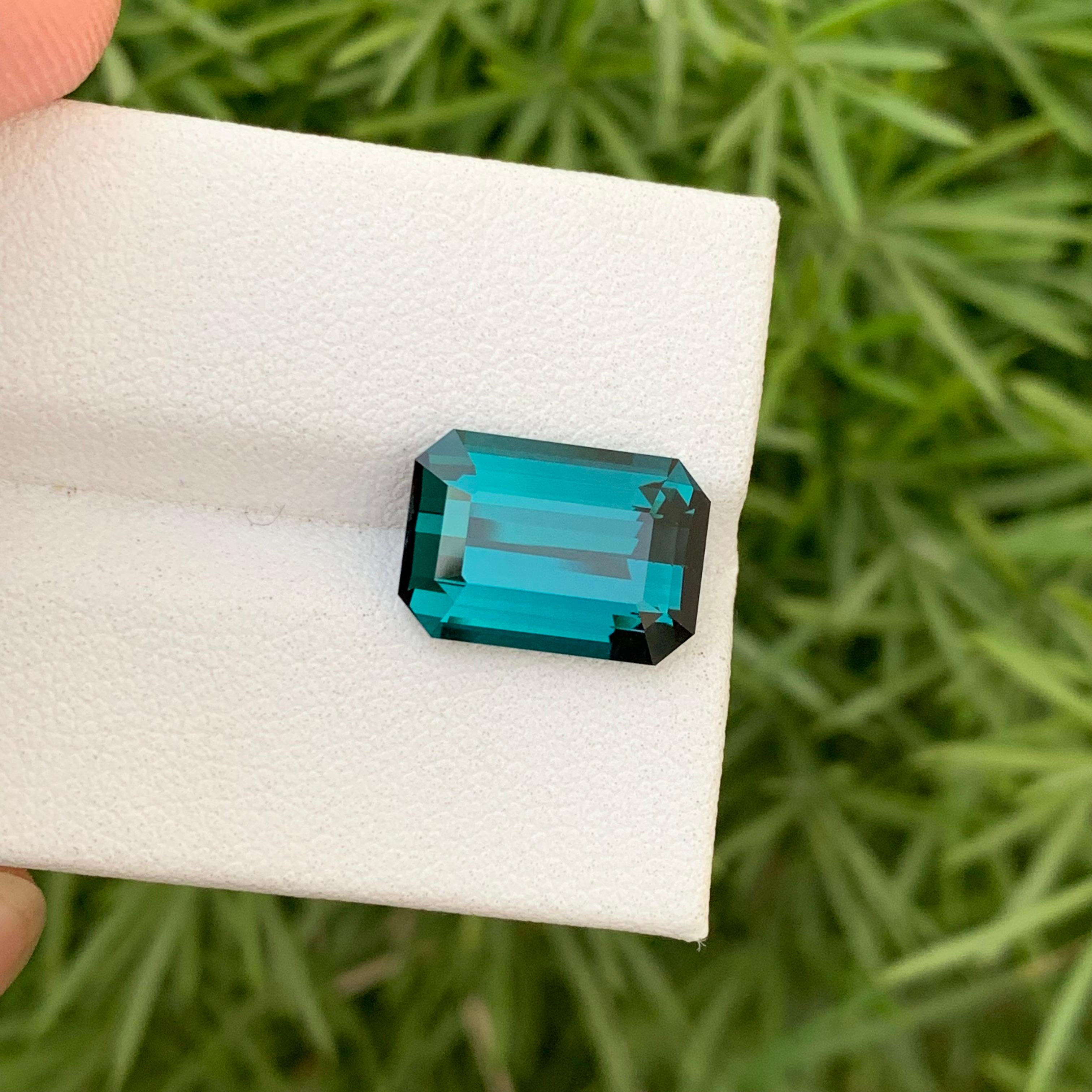 Stunning 5.60 Carats Natural Loose Indicolite Tourmaline Gemstone Emerald Shape For Sale 11