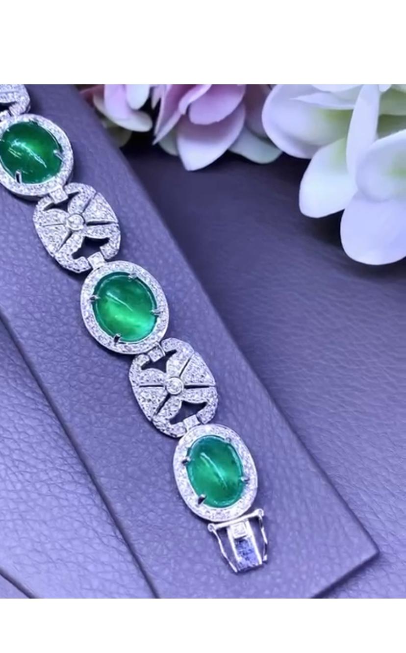 Cabochon Stunning 59, 50 Carats of Zambia Emeralds and Diamonds on Bracelet in Gold For Sale