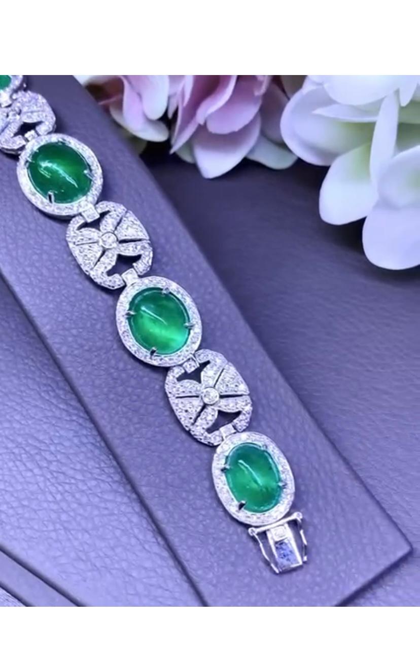 Cabochon Stunning 59, 50 Carats of Zambia Emeralds and Diamonds on Bracelet in Gold For Sale