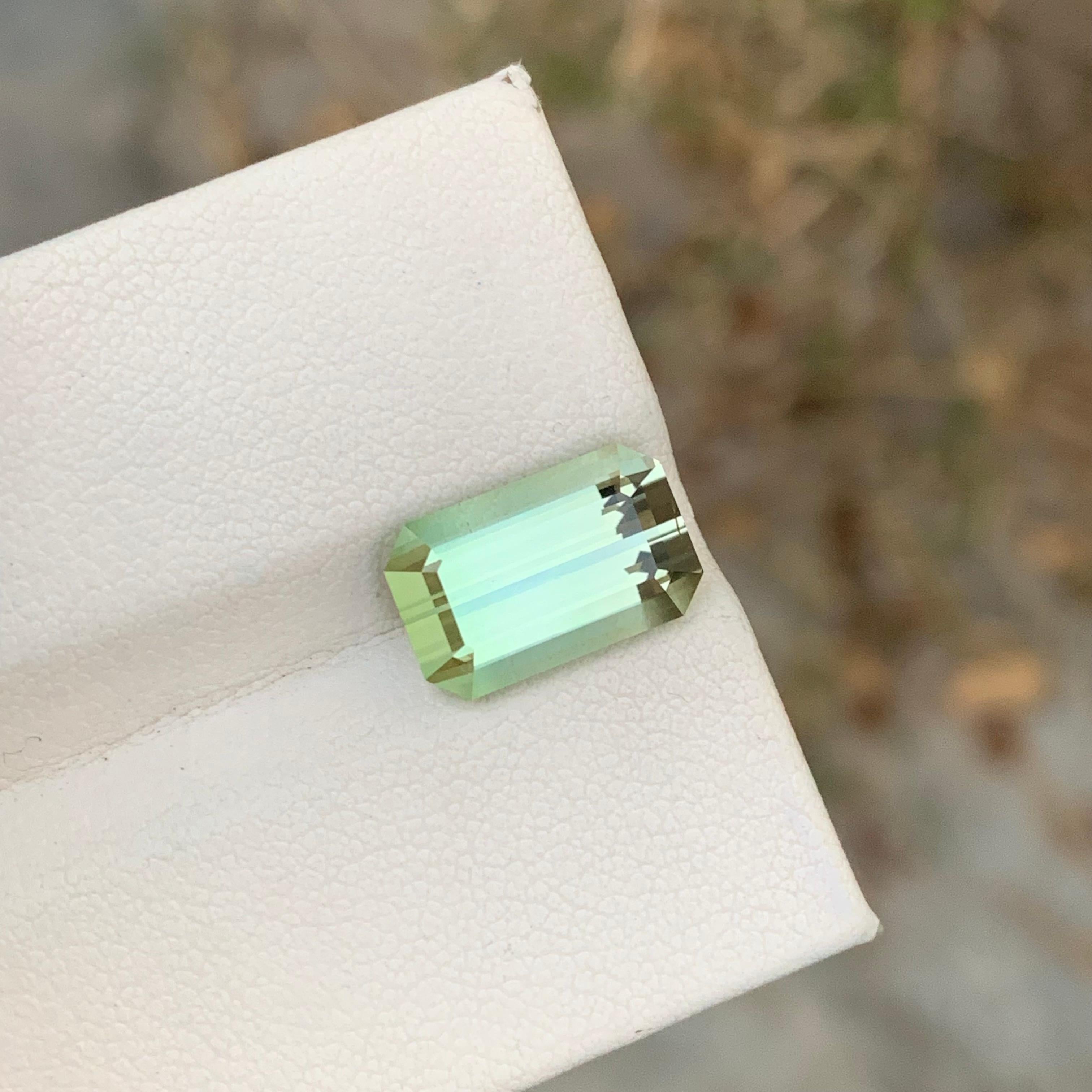 Stunning 6.10 Carats Natural Loose Tourmaline Light Green Color Ring Gem  For Sale 7