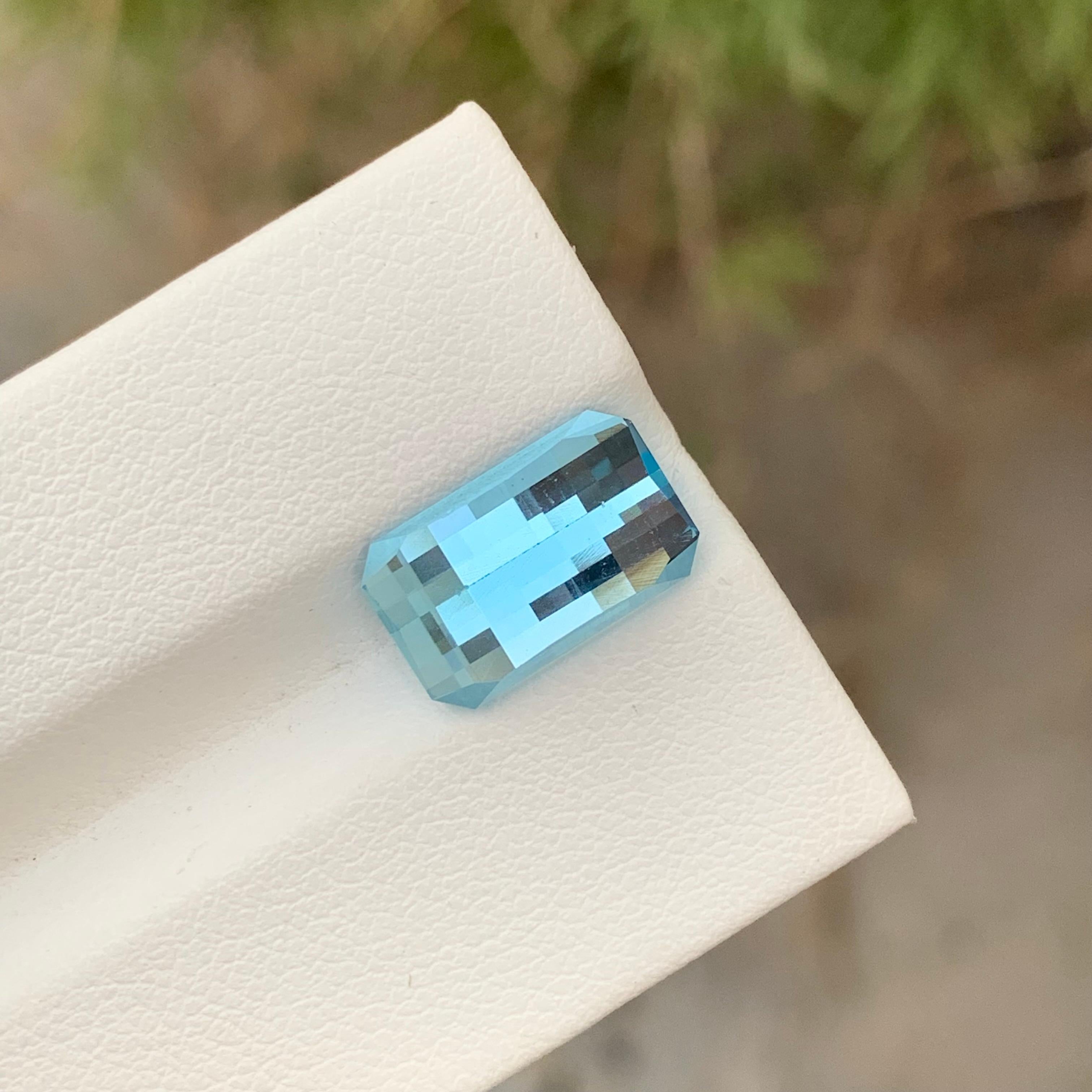 Stunning 6.15 Carats Pixelated Cut Loose Sky Blue Topaz Earth Mine Ring Gem For Sale 2