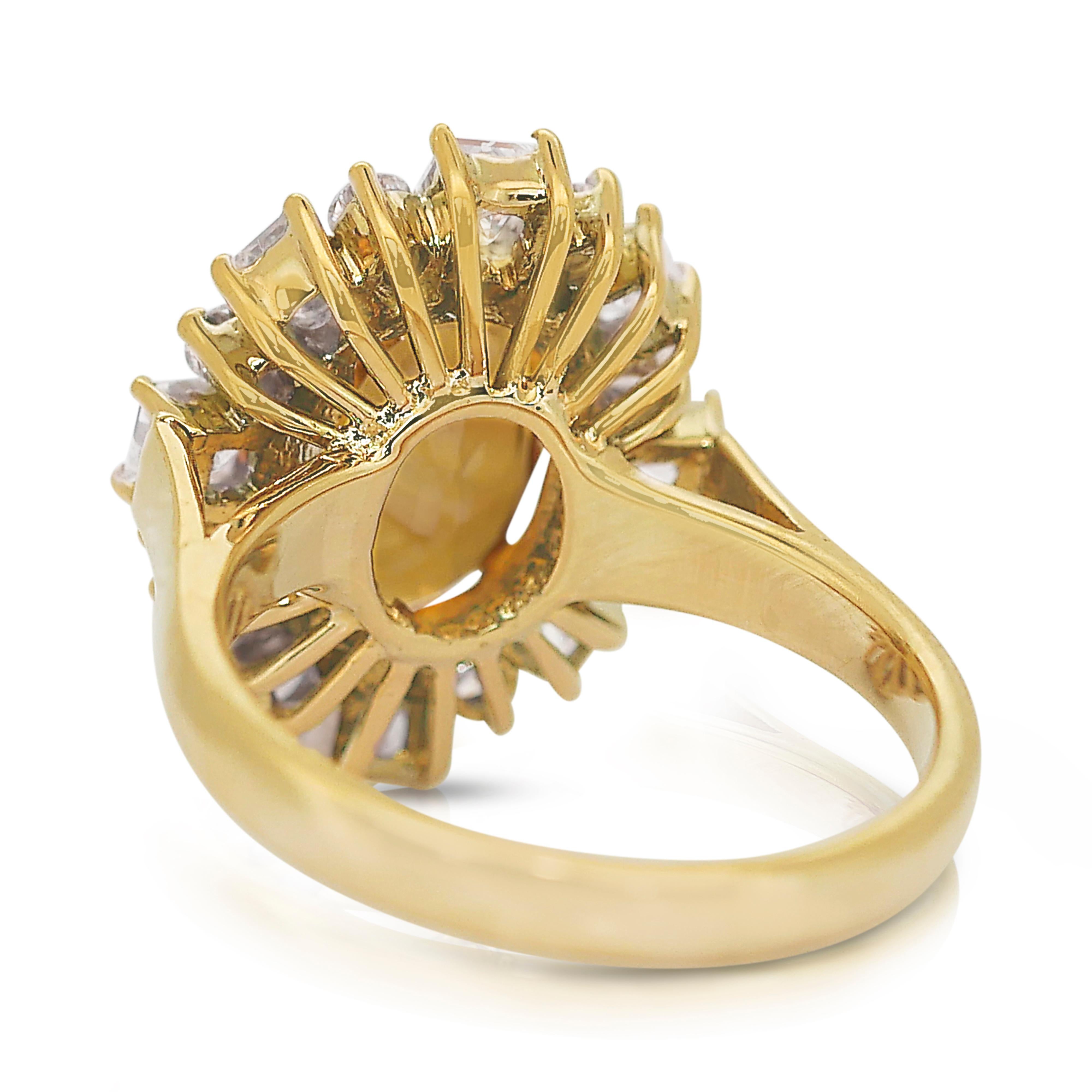 Stunning 6.22ct Gold Sapphire and Diamonds Cluster Ring in 18k Yellow Gold 2