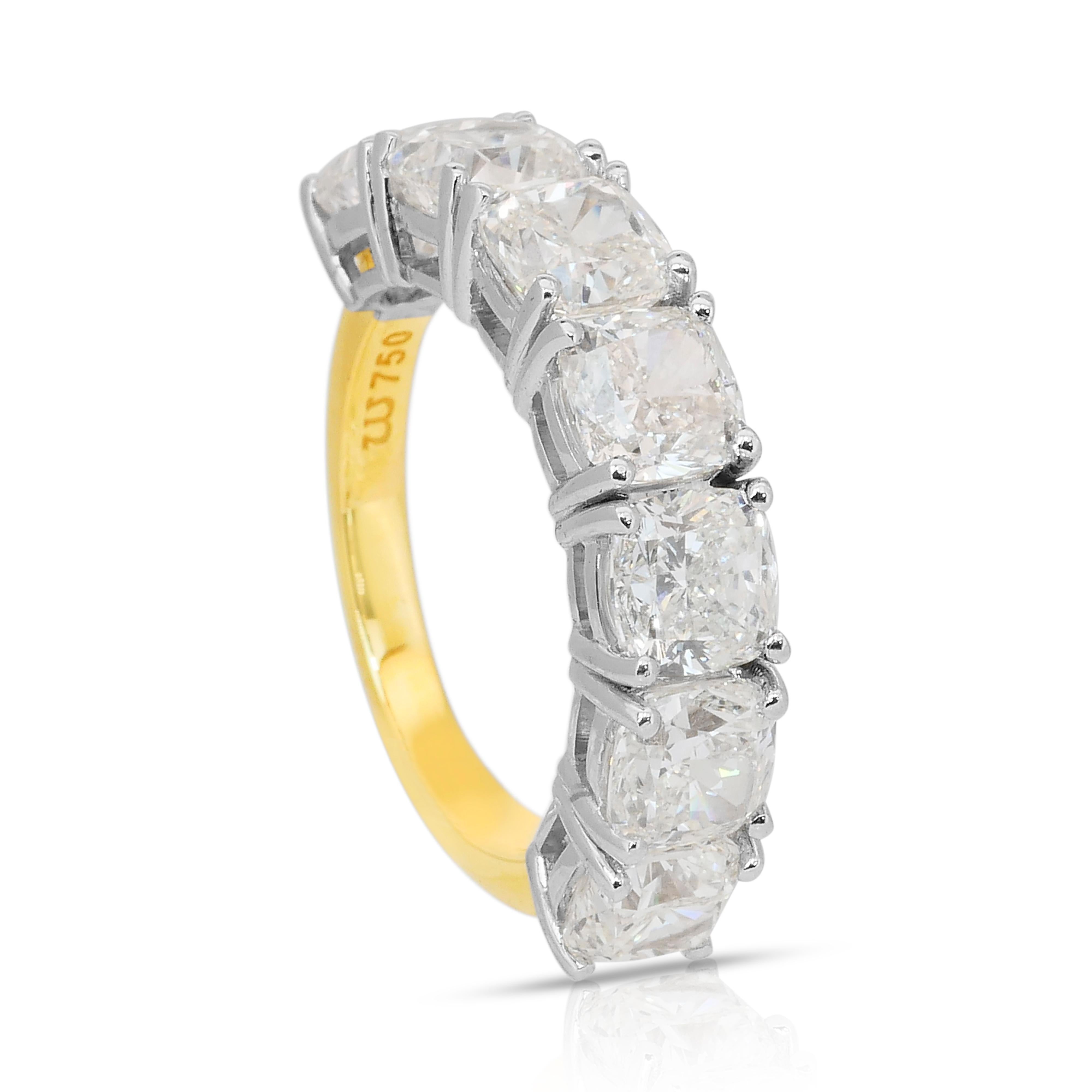 Stupendo anello con 7 pietre di diamanti da 6,37 carati in oro bianco e giallo 18 carati - certificato IGI in vendita 2